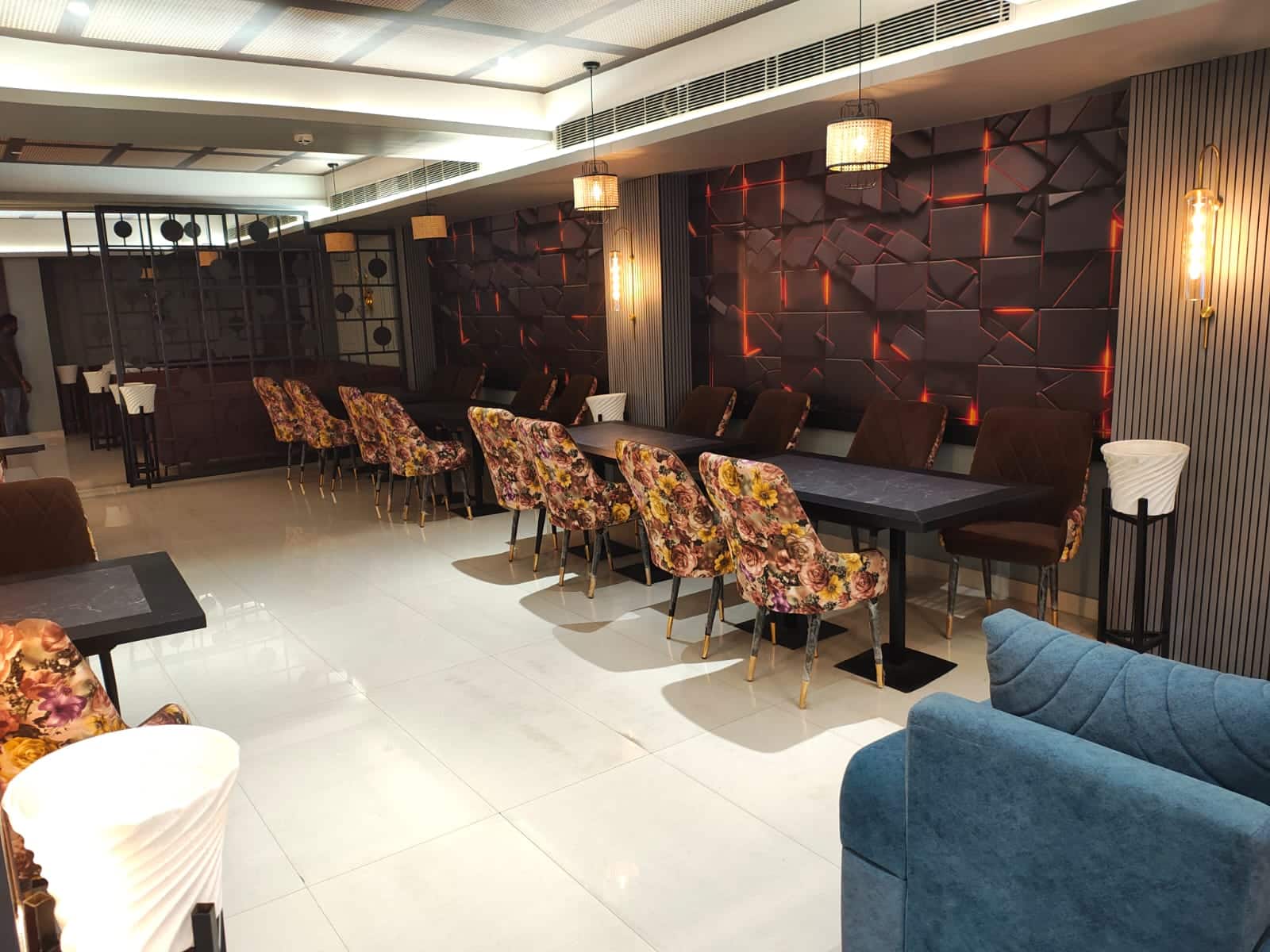 Shrizza By Hotel Imperial Crown image