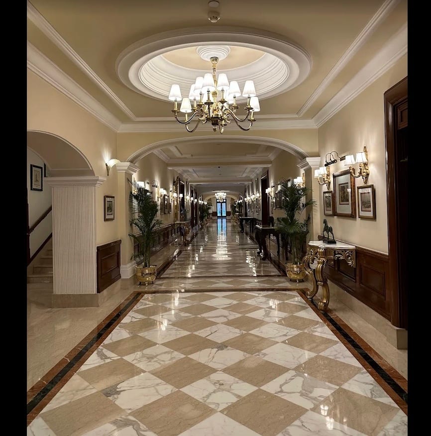 Restaurant image