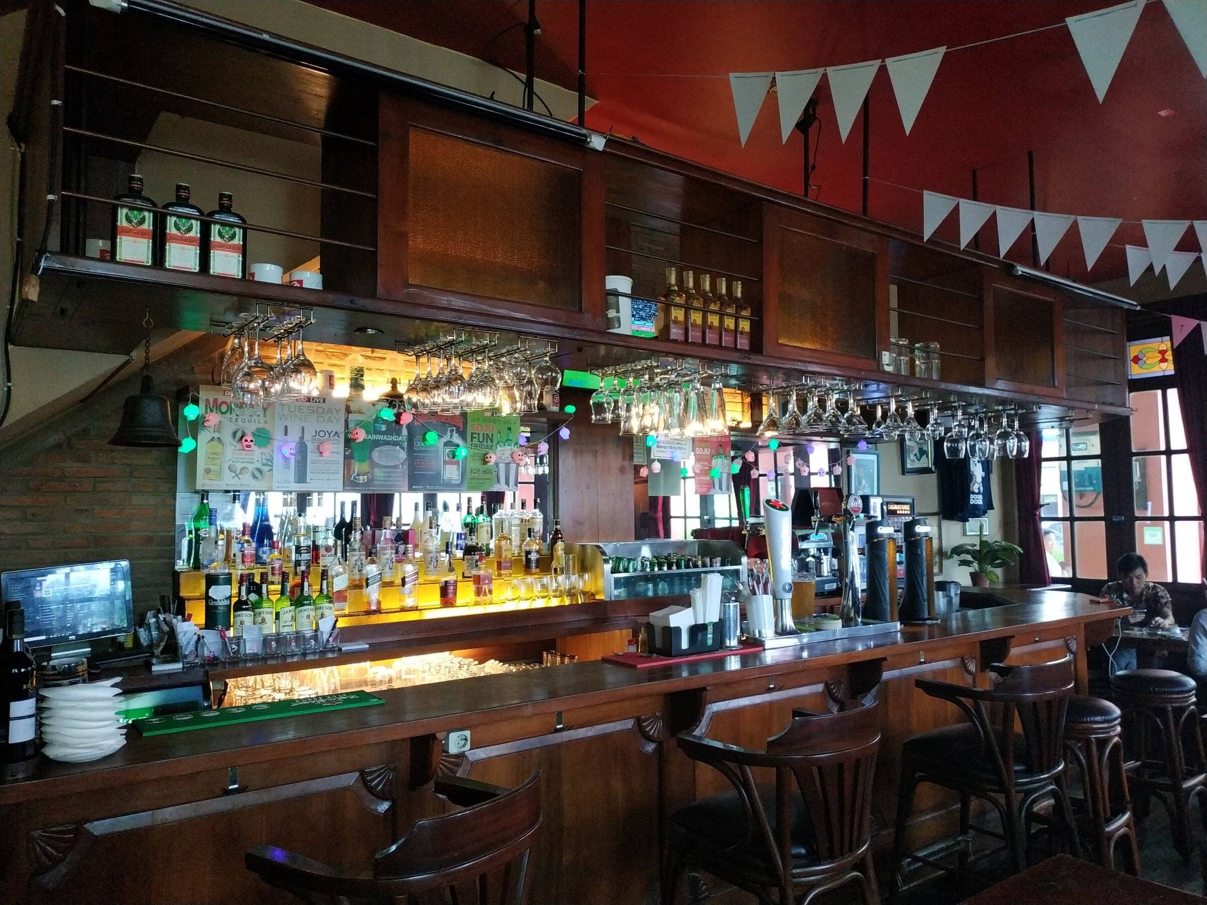 Double Doors Photos Pictures Of Double Doors Jakarta Zomato