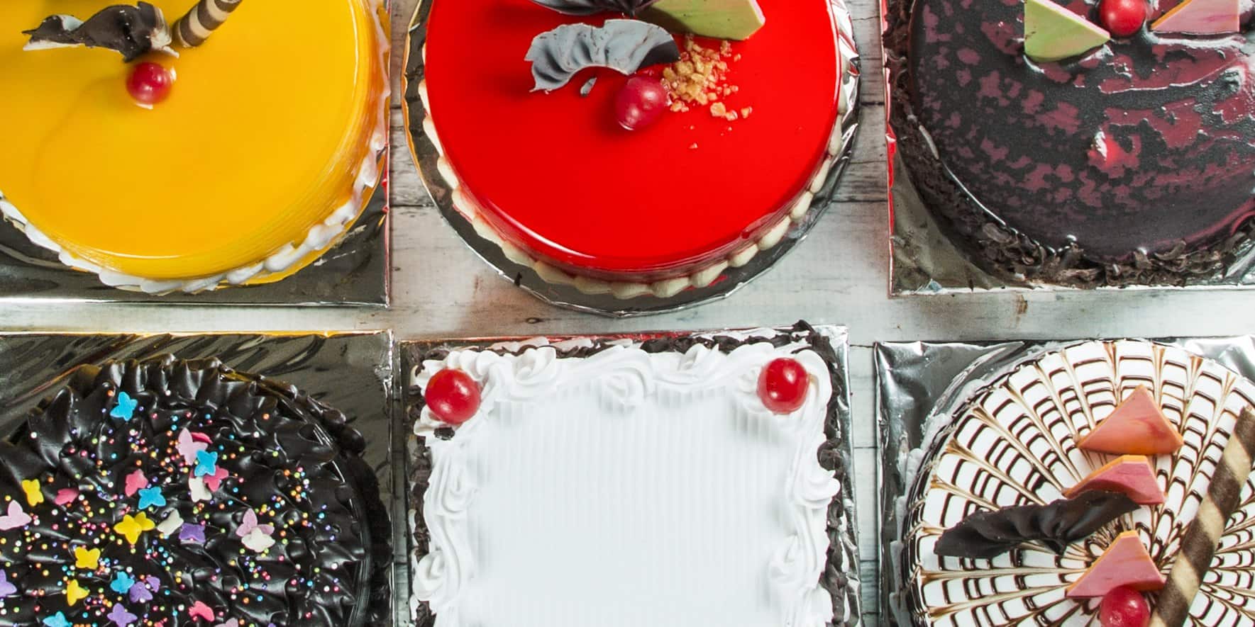 Fresh Cream Cake & Fruit Round | Mannings Bakery