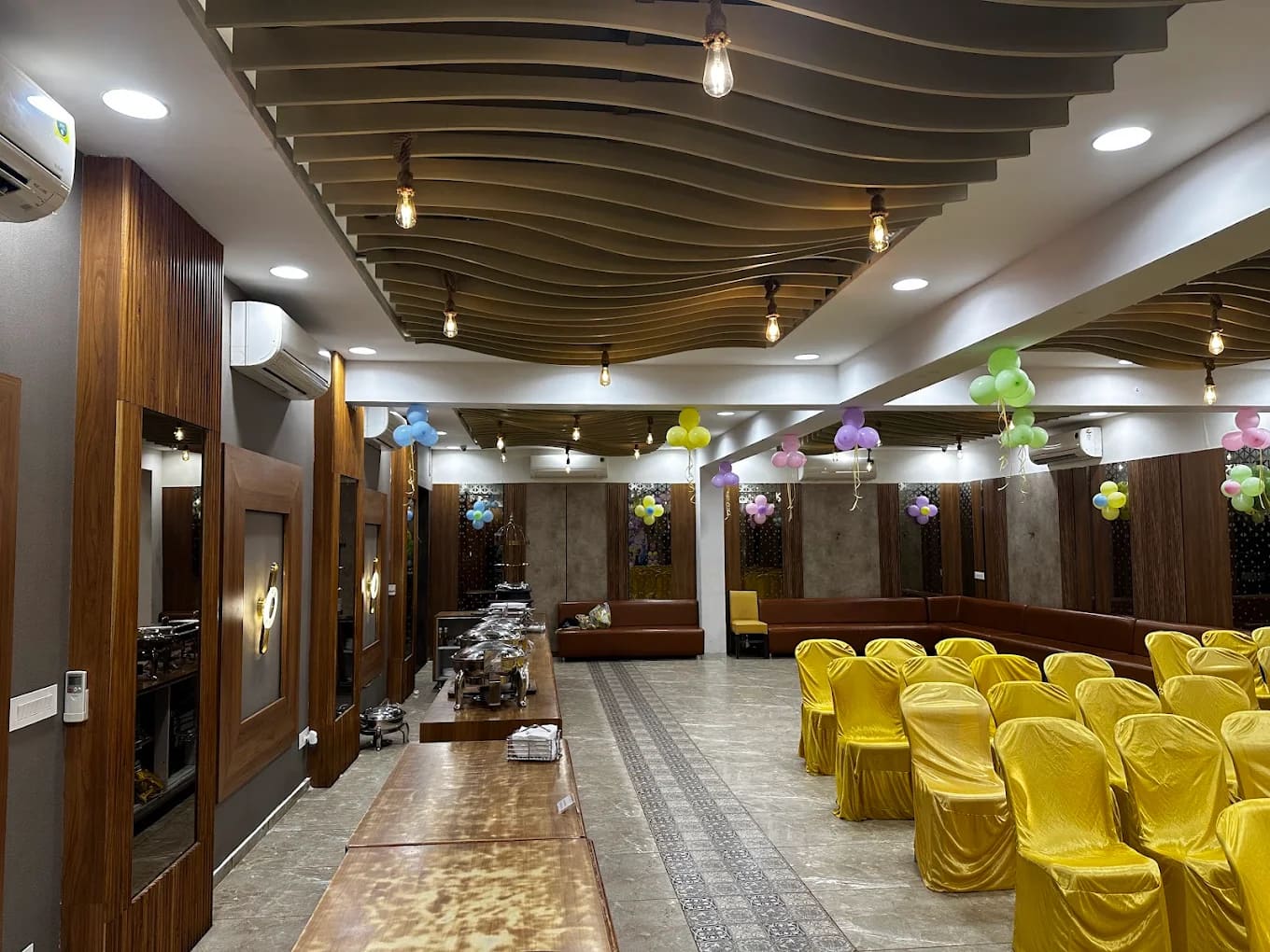 Restaurant image