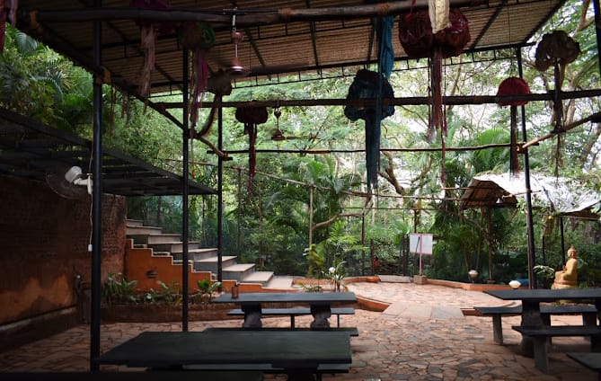 cafes, outdoor cafe near me, outdoor cafes, cafe outdoor seating, cafe with outdoor seating near me - Saraya Art Cafe - img3