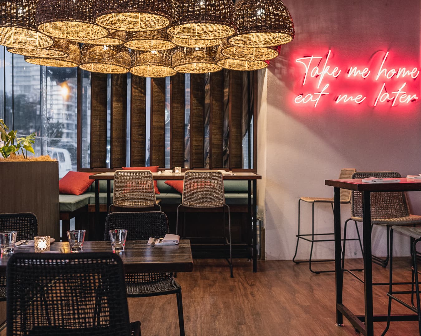 Koi Dining & Lounge Bar, Broadbeach, Gold Coast Zomato