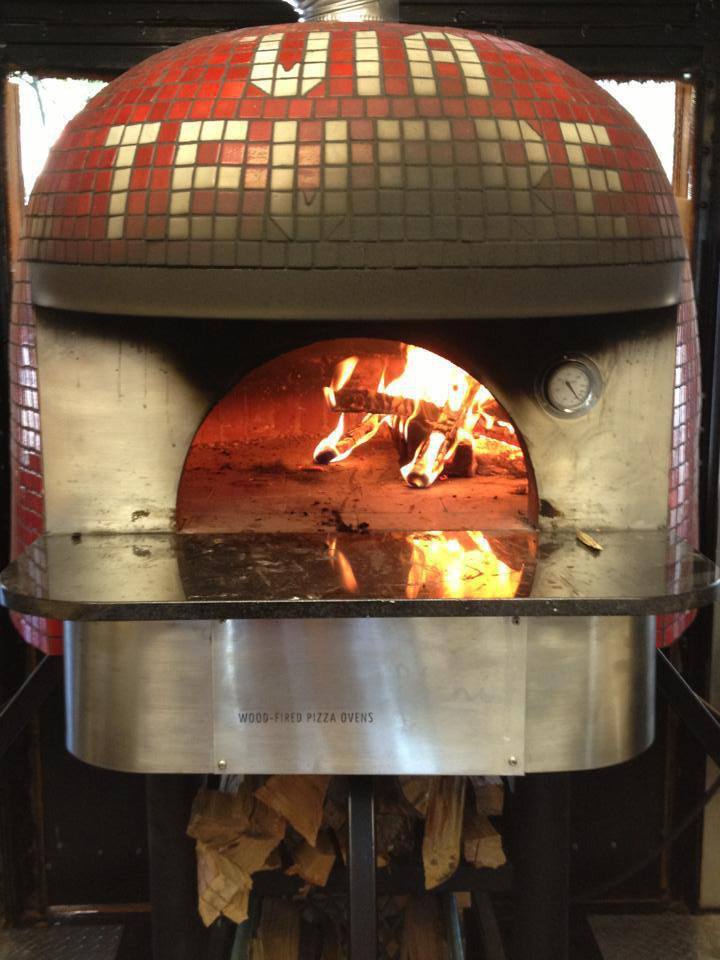 Via Tevere Pizzeria Photos, Pictures of Via Tevere Pizzeria, Grandview,  Vancouver