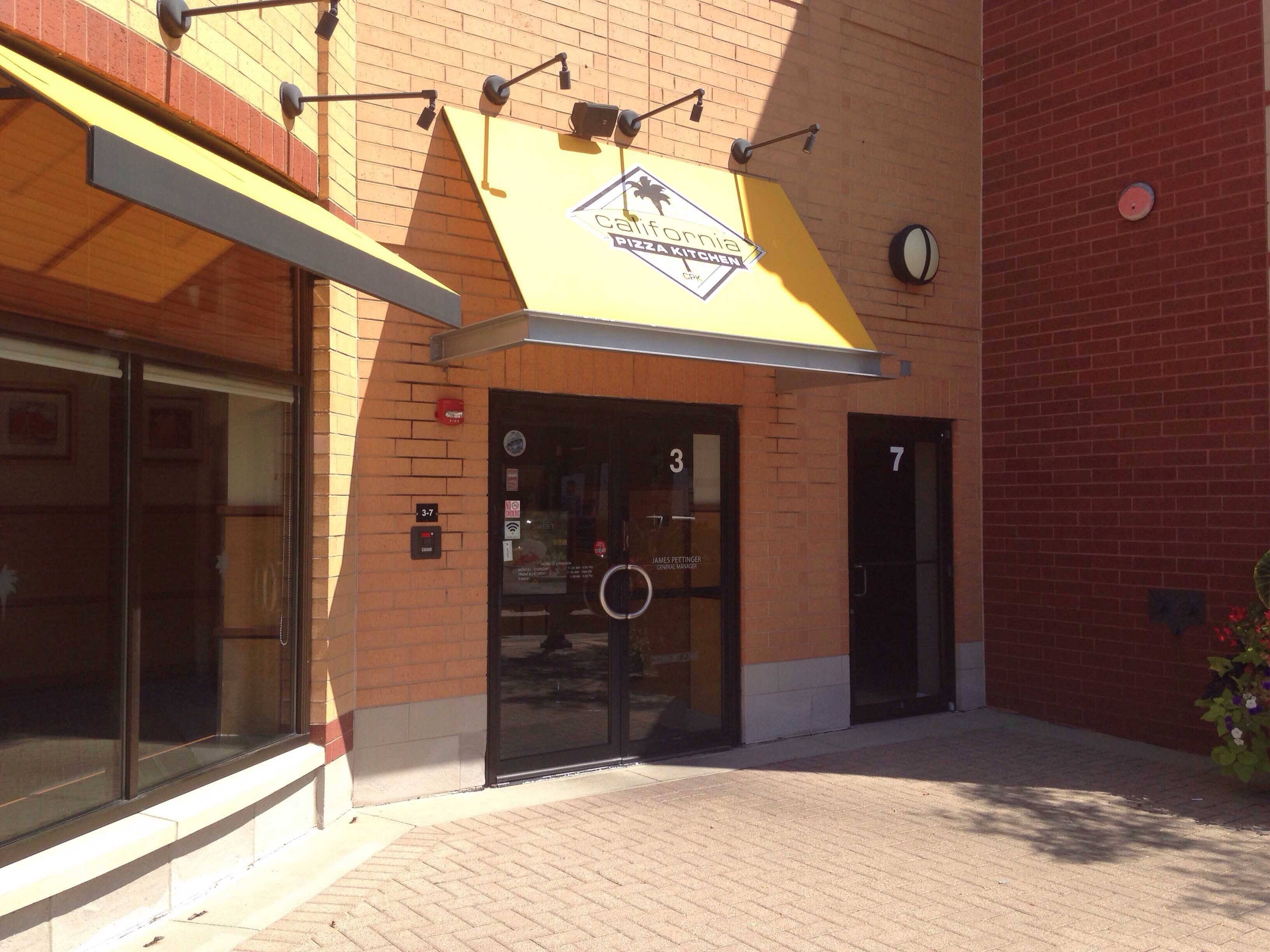 California Pizza Kitchen at Arlington Town Square, Arlington Hts, Chicago Zomato