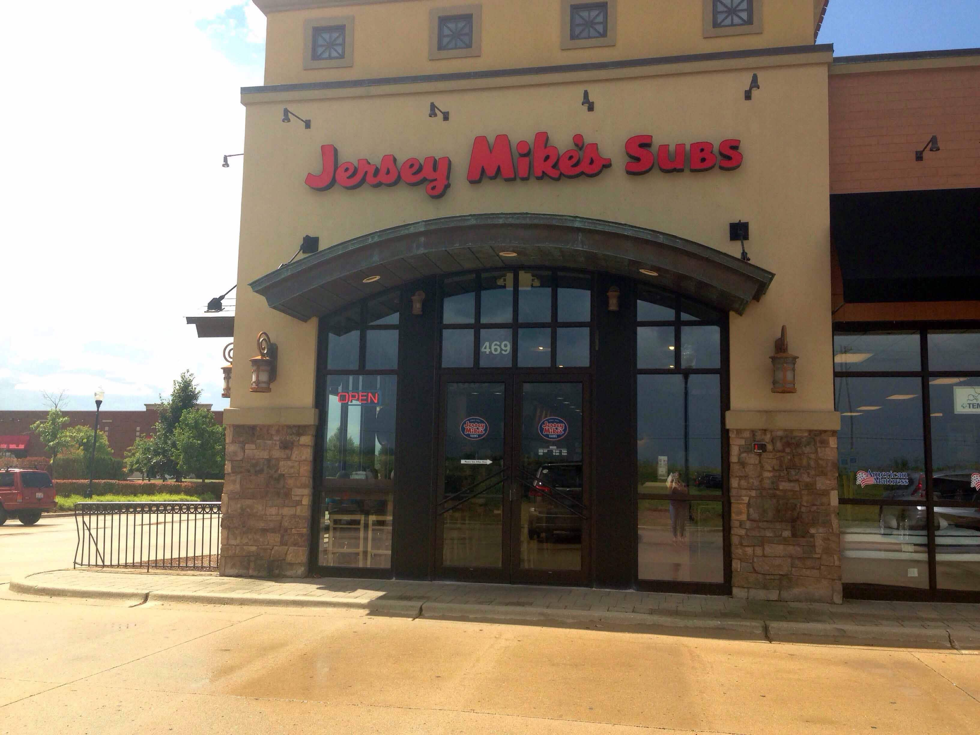 jersey mike's elgin