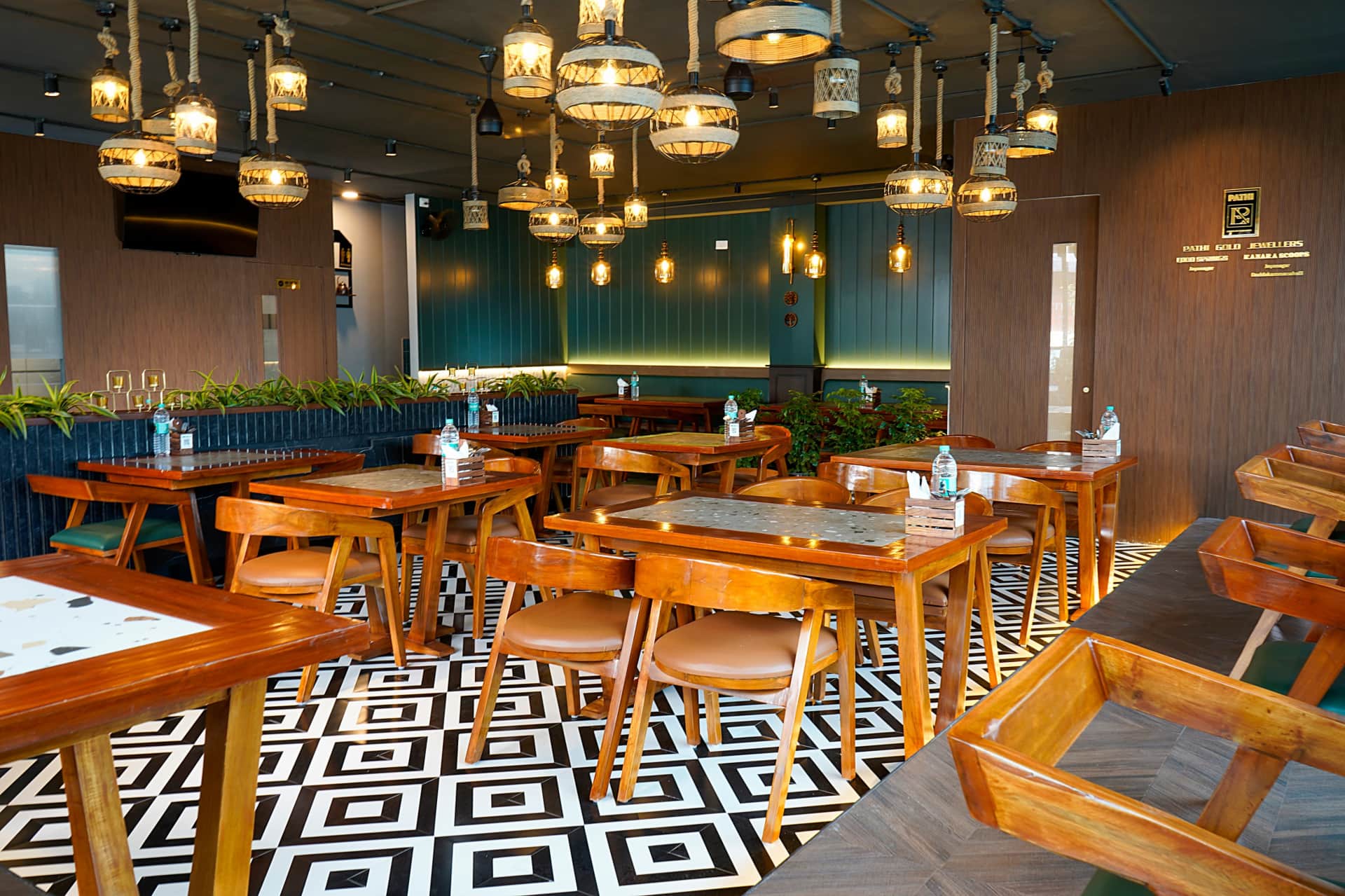 Restaurant image