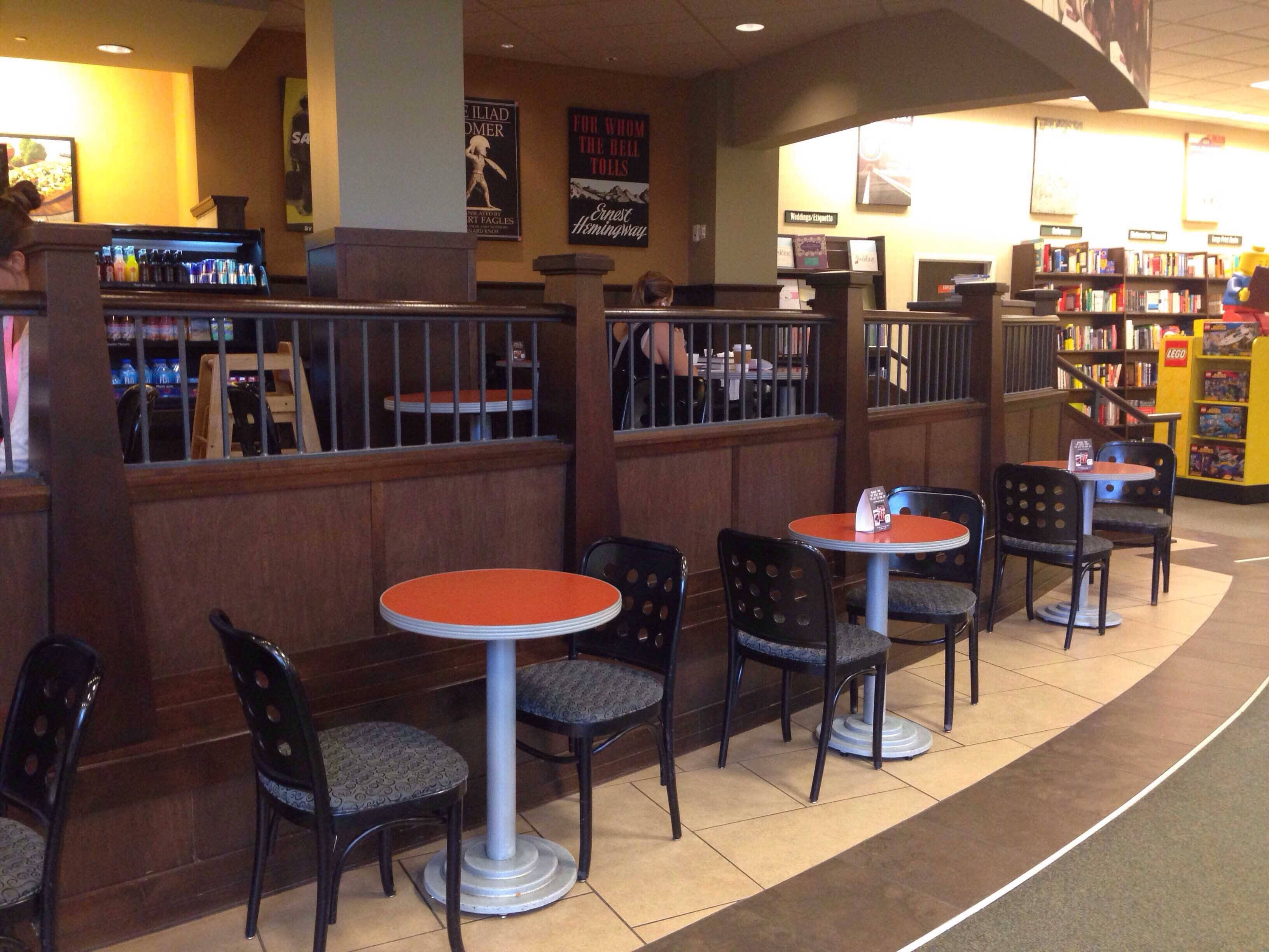 Barnes Noble Cafe Oak Brook Chicago Urbanspoon Zomato
