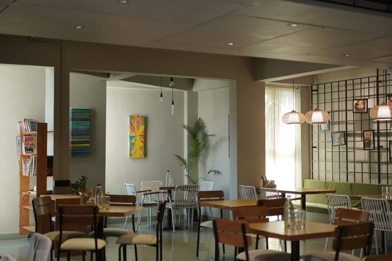 hot chocolate, hot chocolate cafes, chocolate cafes, chocolate drinks, cafes, dessert cafes - The Mad House Café - img1