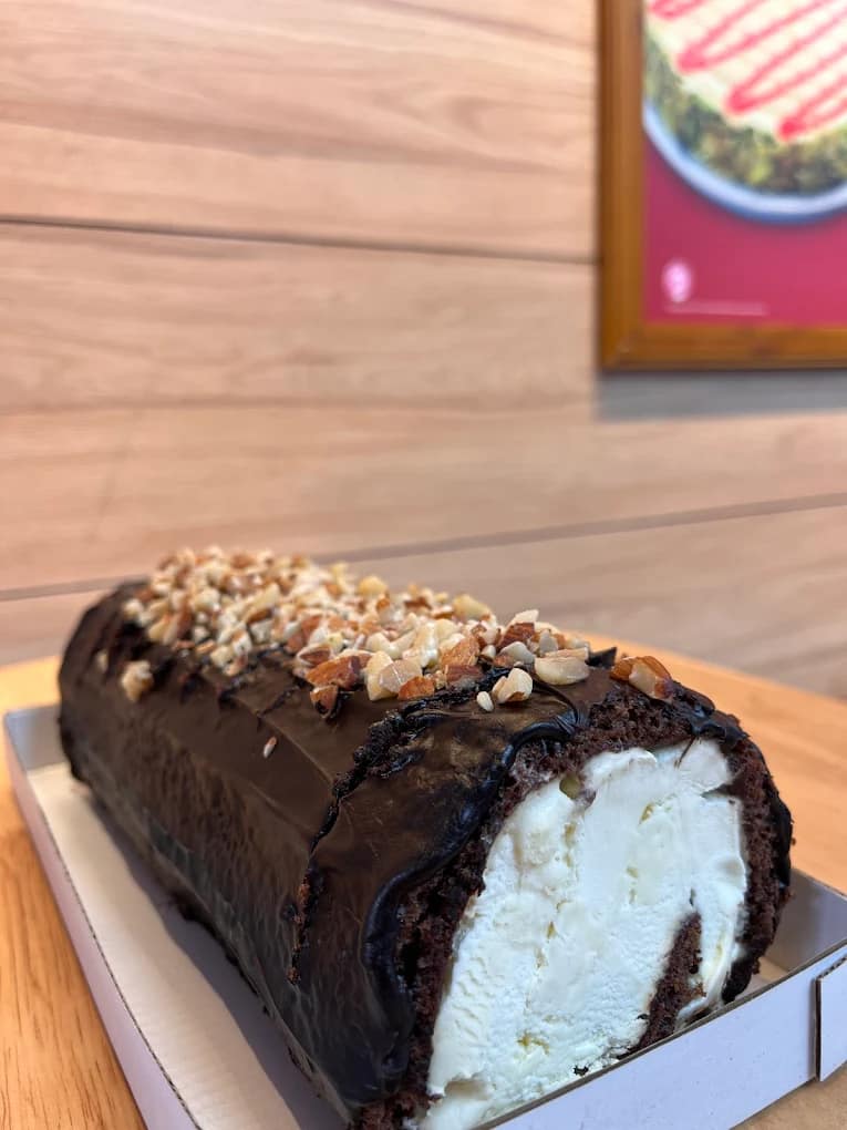 desserts near me, dessert places near me, ice cream, cakes, waffles, brownies, mishti doi, rasgulla, sandesh - Baskin Robbins - Ice Cream Desserts - img2