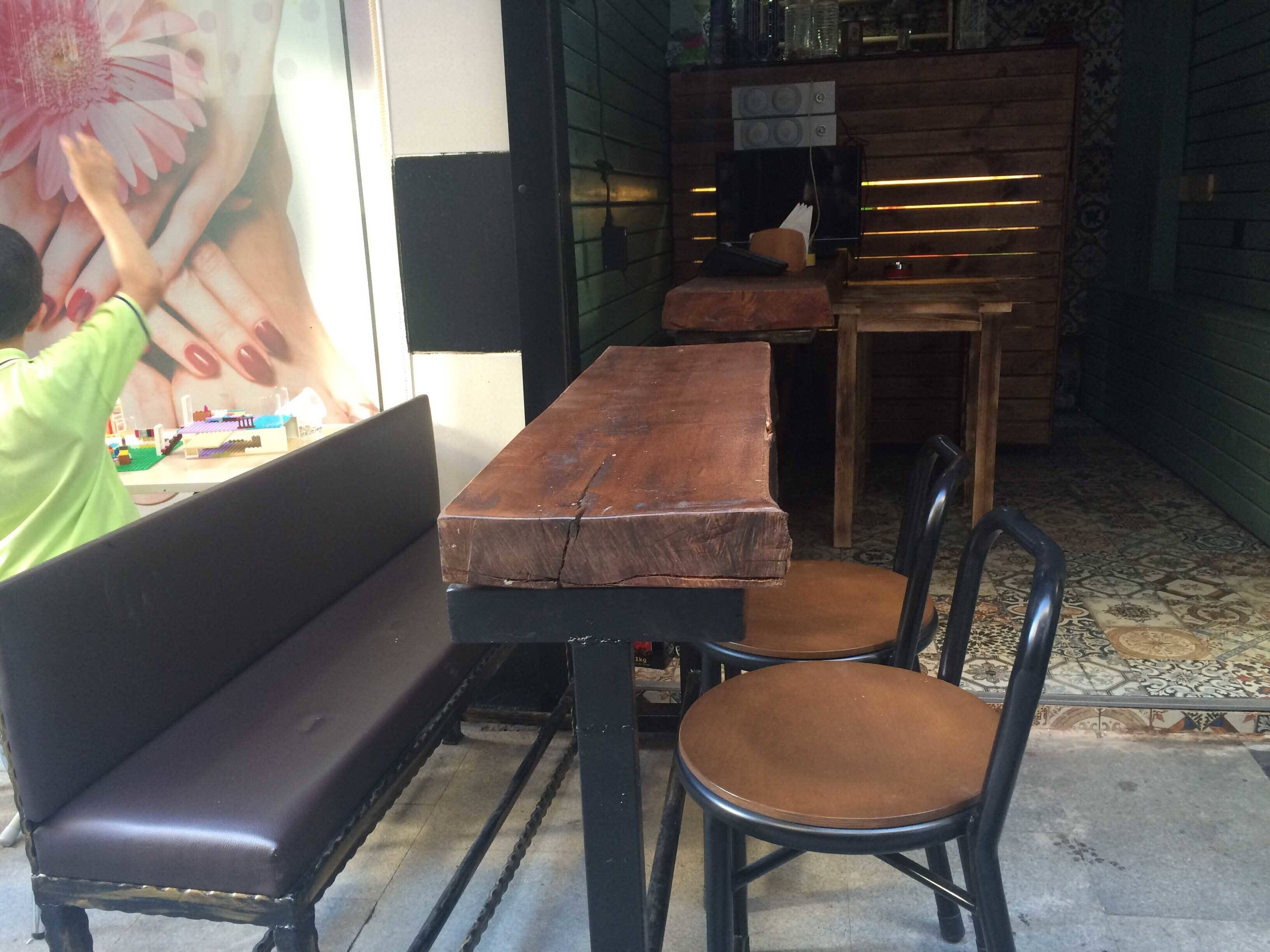 Fratelli Furniture