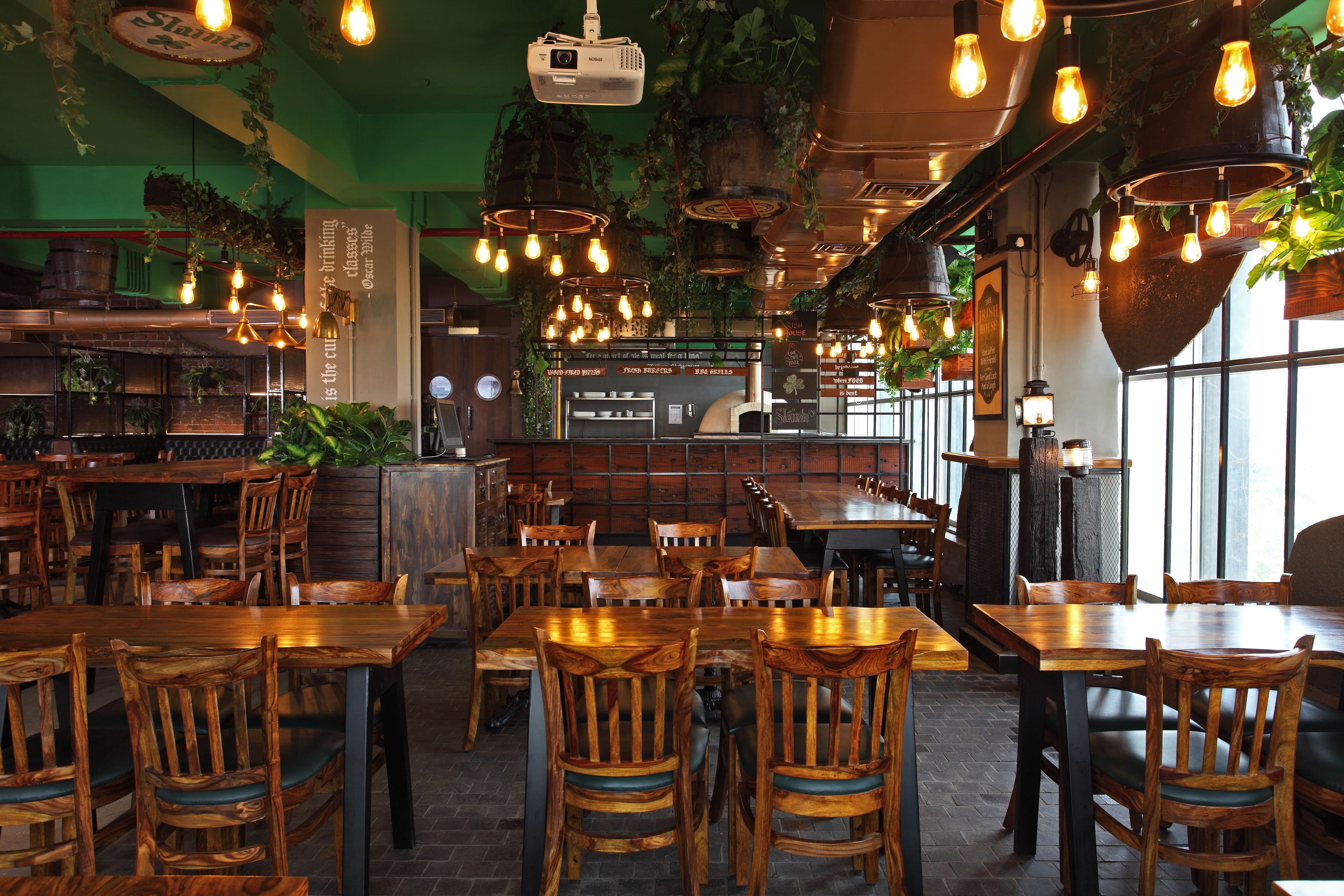 sports bars, sports pubs, sports bar and grill, live sports bars, pubs, bars - The Irish House - img2