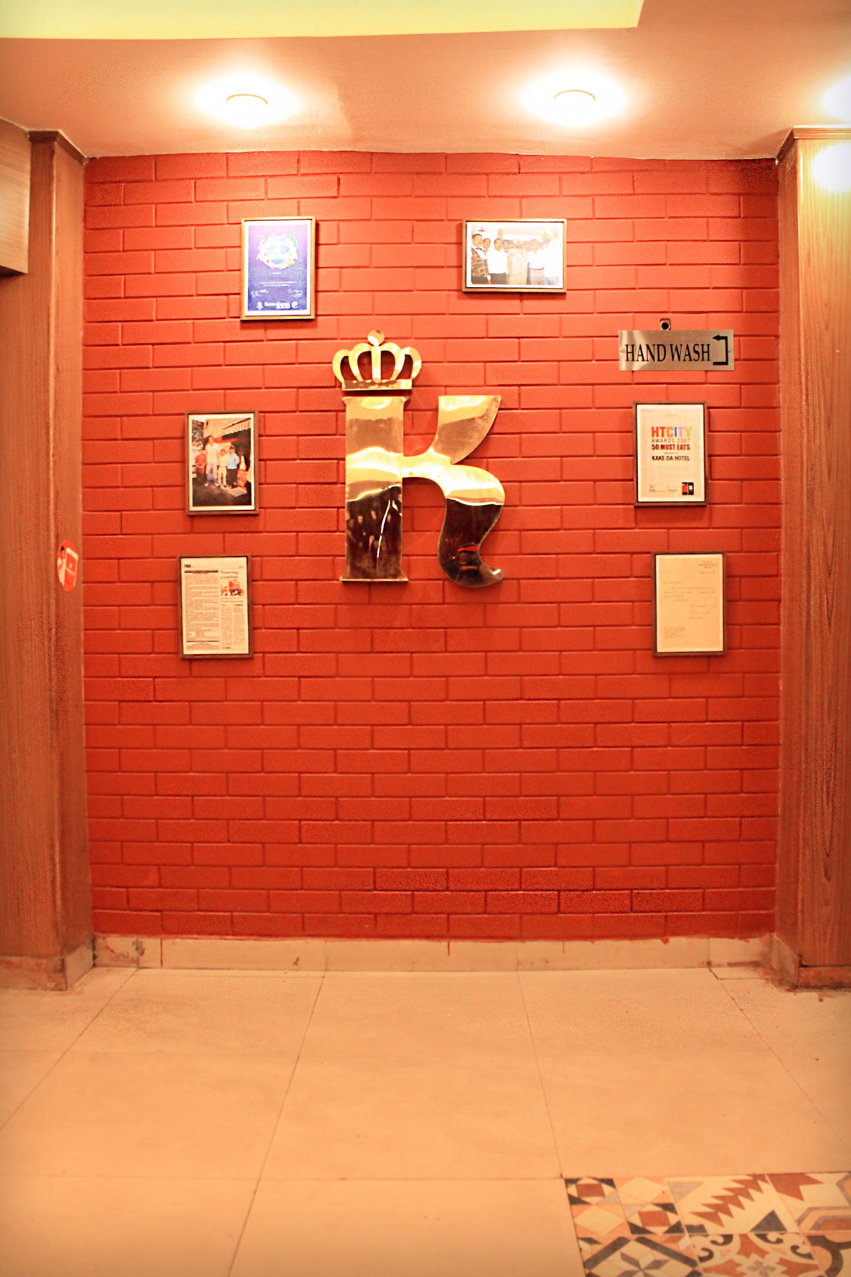 durga puja pandals, durga puja, durga puja celebrations, puja pandal hopping, famous durga puja pandals, kolkata durga puja, durga puja food, bengali food, festive food, puja restaurants - Kake Da Hotel Since 1931 - img1