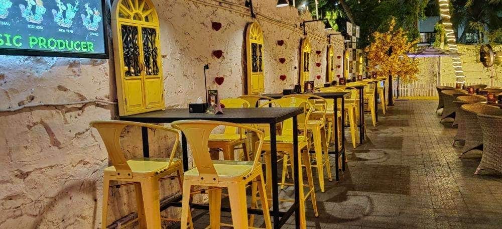 Restaurant image