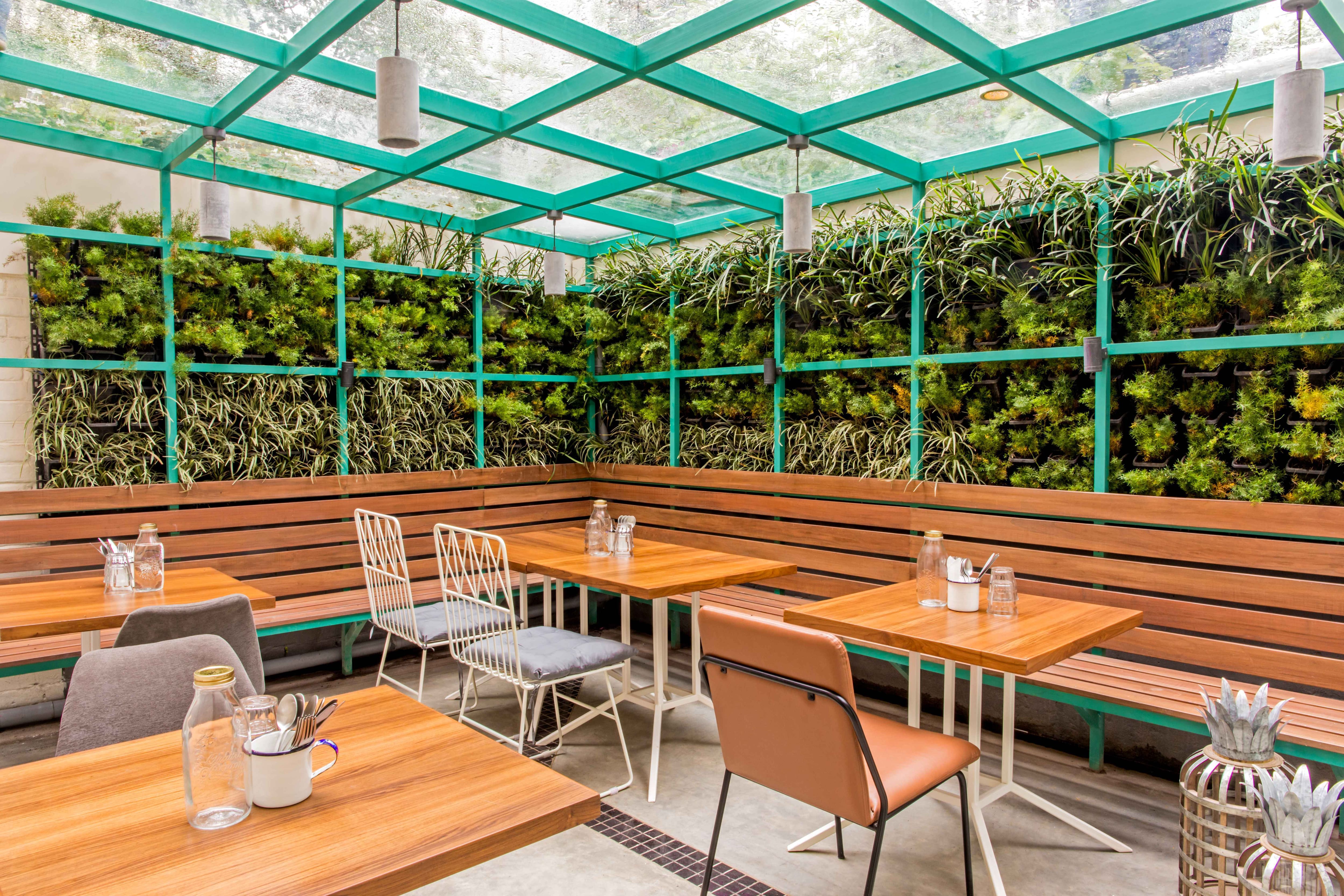 matcha, matcha cafes, matcha latte, matcha drinks, matcha desserts, japanese cafes, green tea cafes, matcha beverages - The Daily - img1