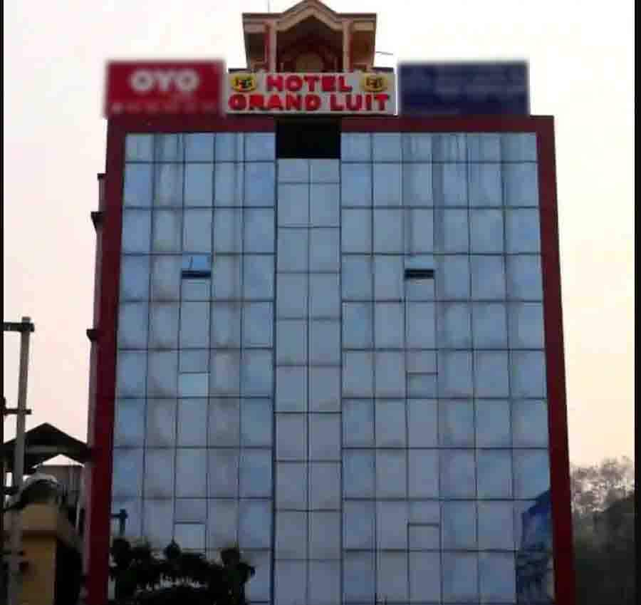 basti hotel contact number