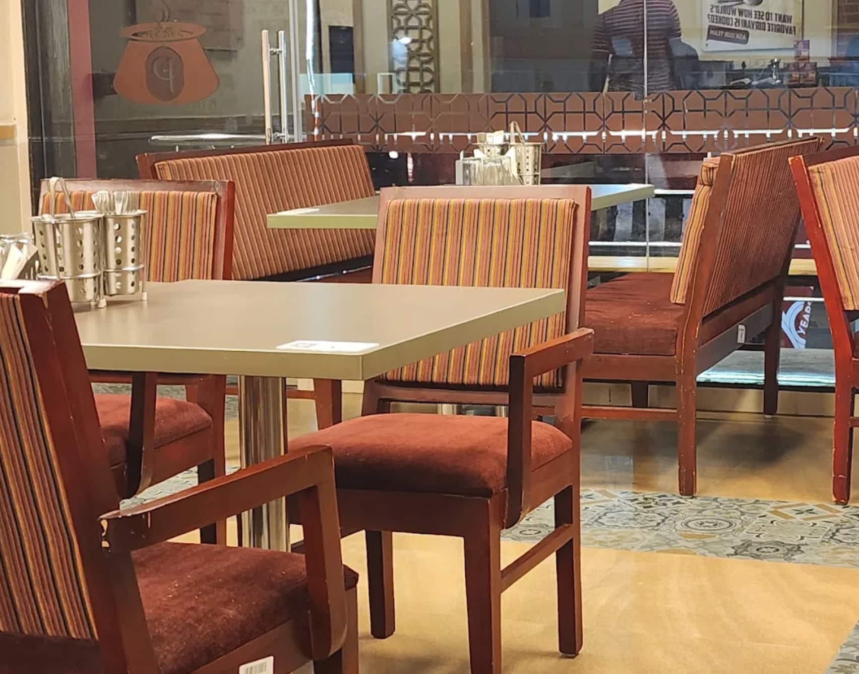 Restaurant image