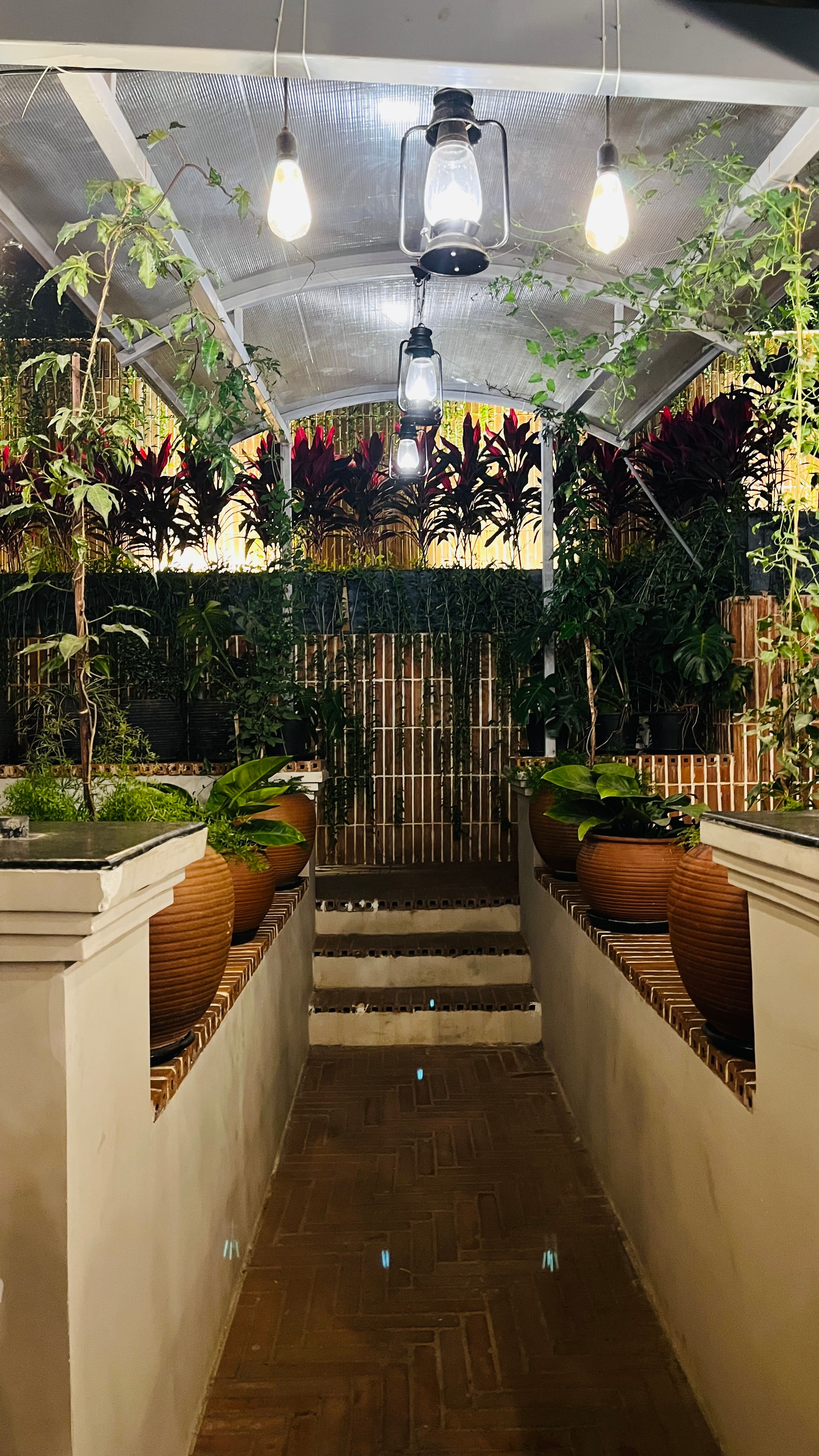 Book table and online reservation at House Of Gourmet, Jubilee Hills