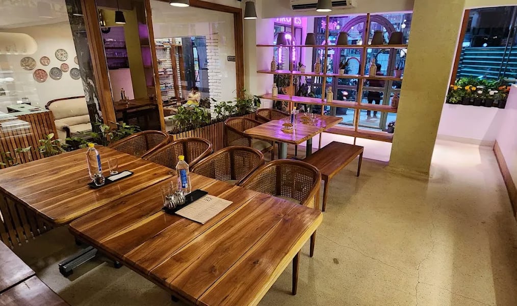 The Arches Cafe & Bakery image