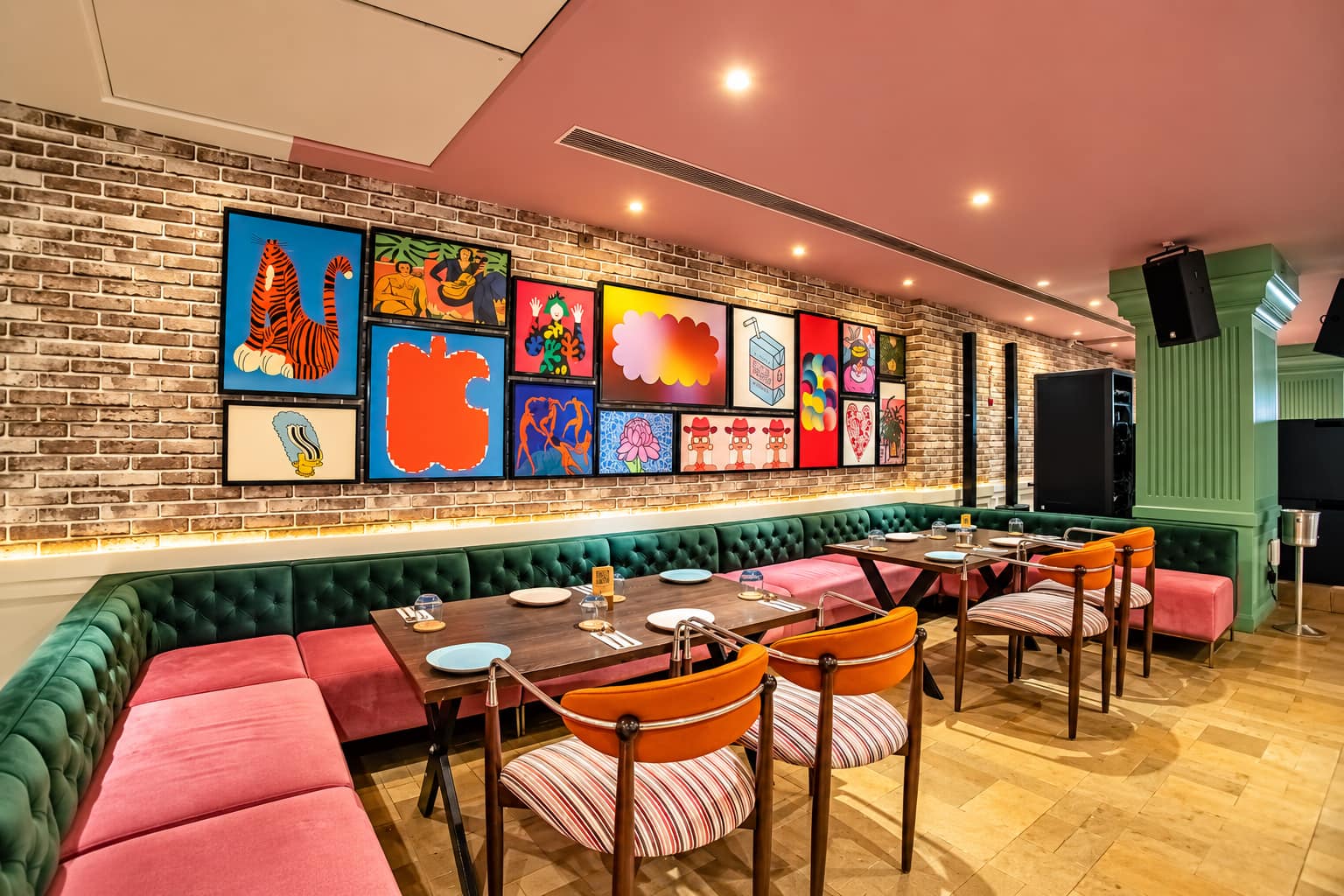 cafes in lucknow, aesthetic cafe, pretty cafe - Tickled Pink - img2