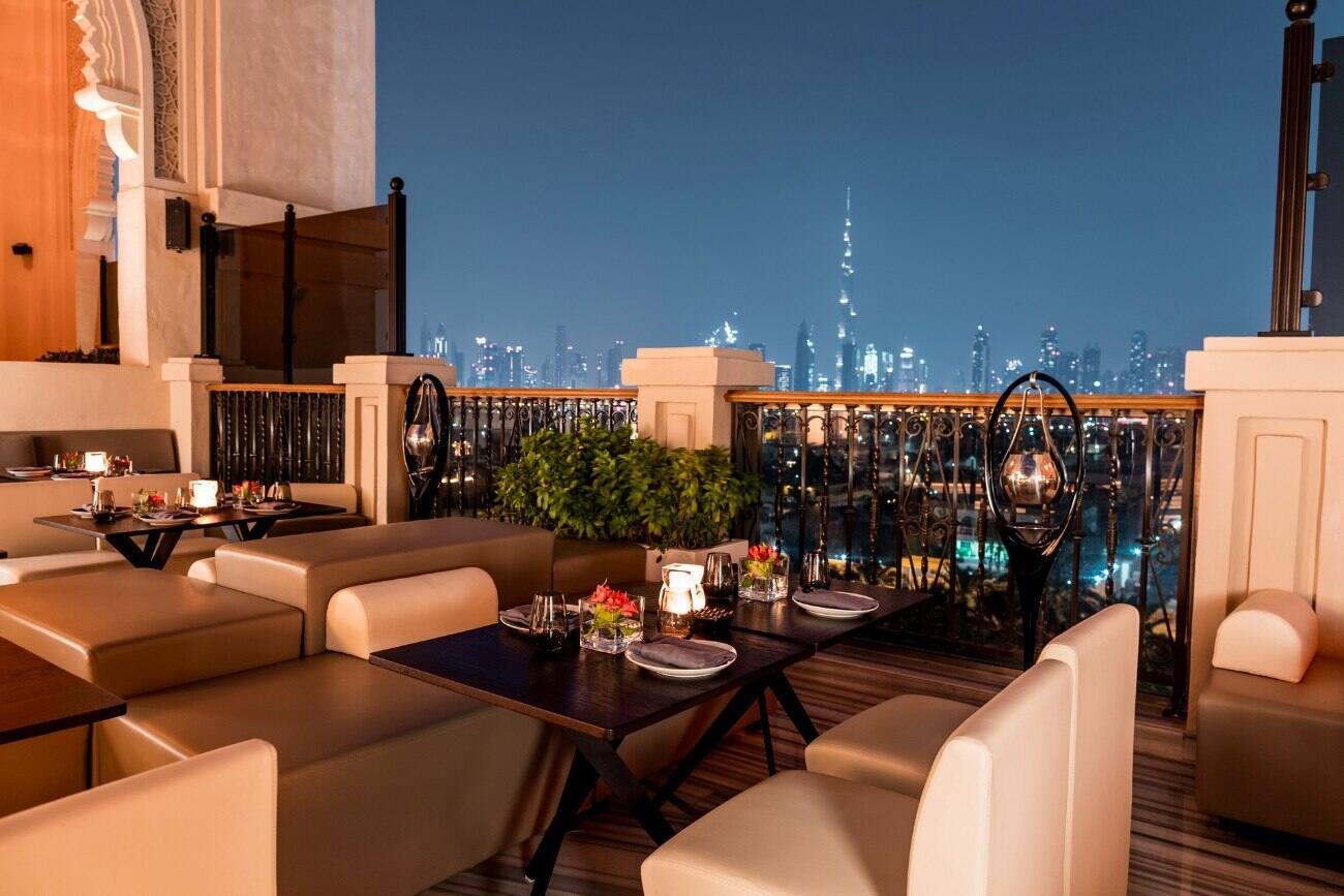 Mercury Lounge Four Seasons Resort Dubai At Jumeirah Beach