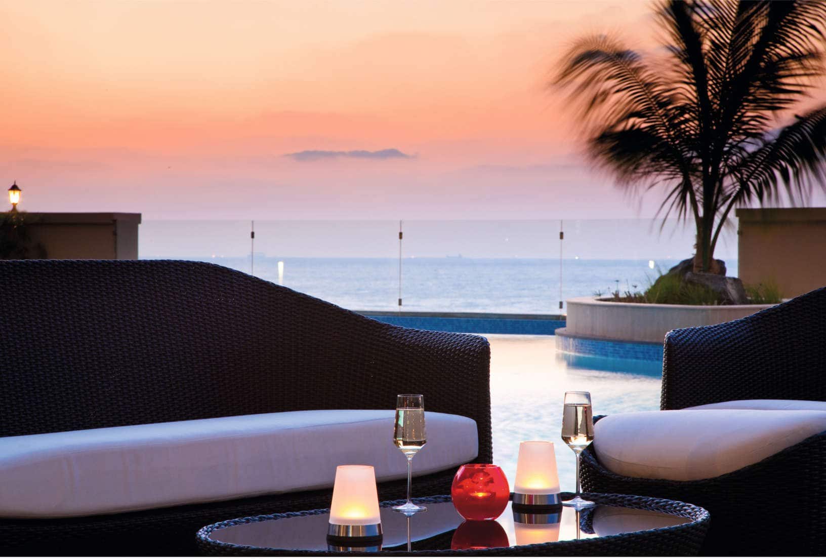 Layali Pool Lounge Mövenpick Hotel Jumeirah Beach, Jumeirah Beach