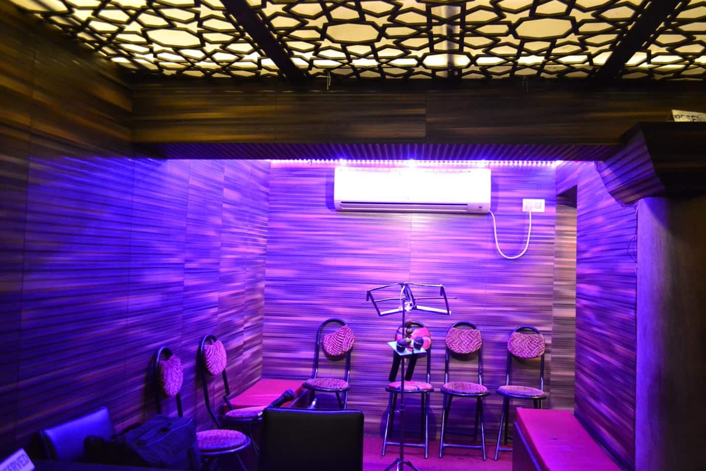 Photos of Esplanade Bar & Restaurant, Pictures of Esplanade Bar