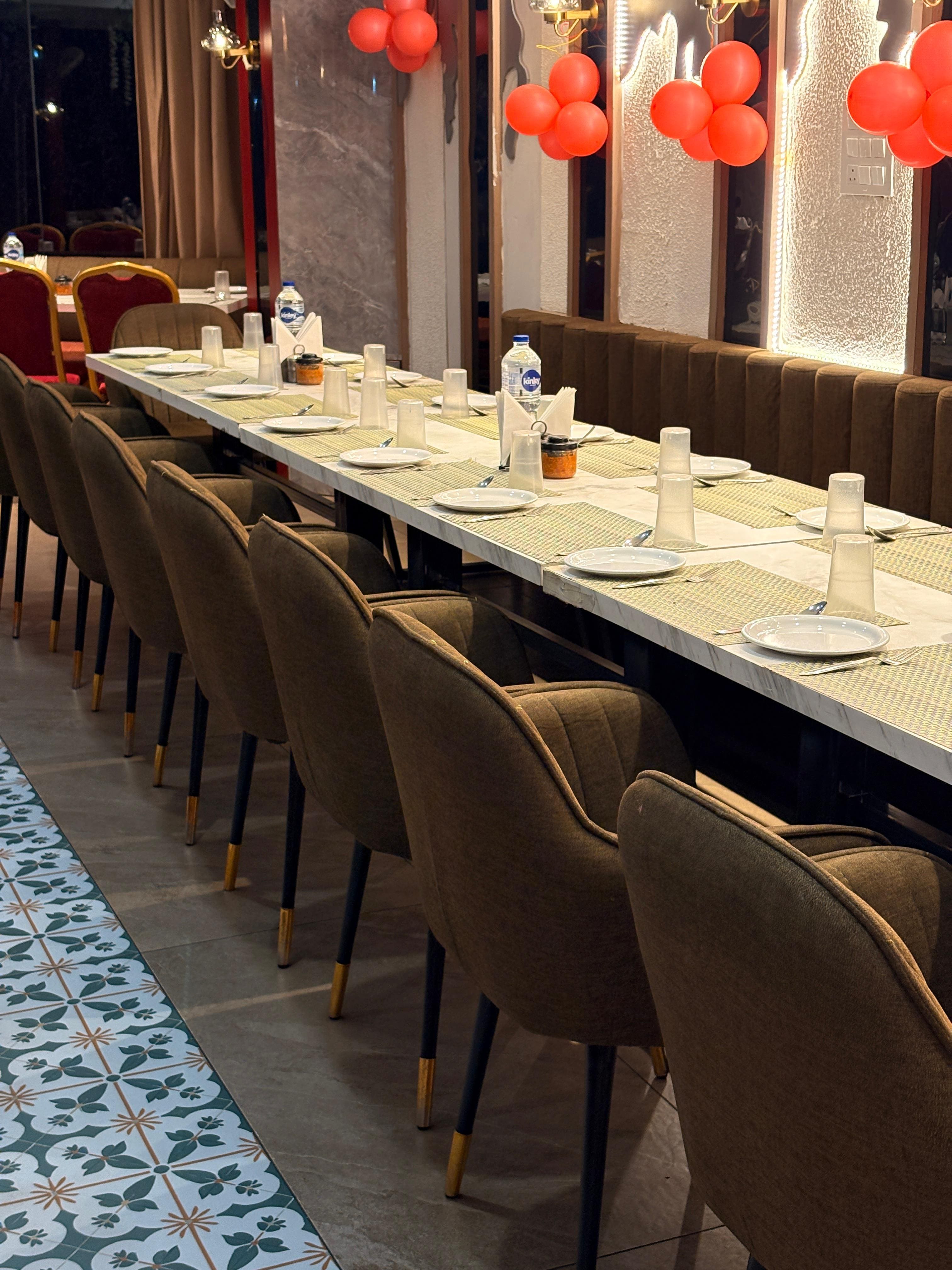 Restaurant image