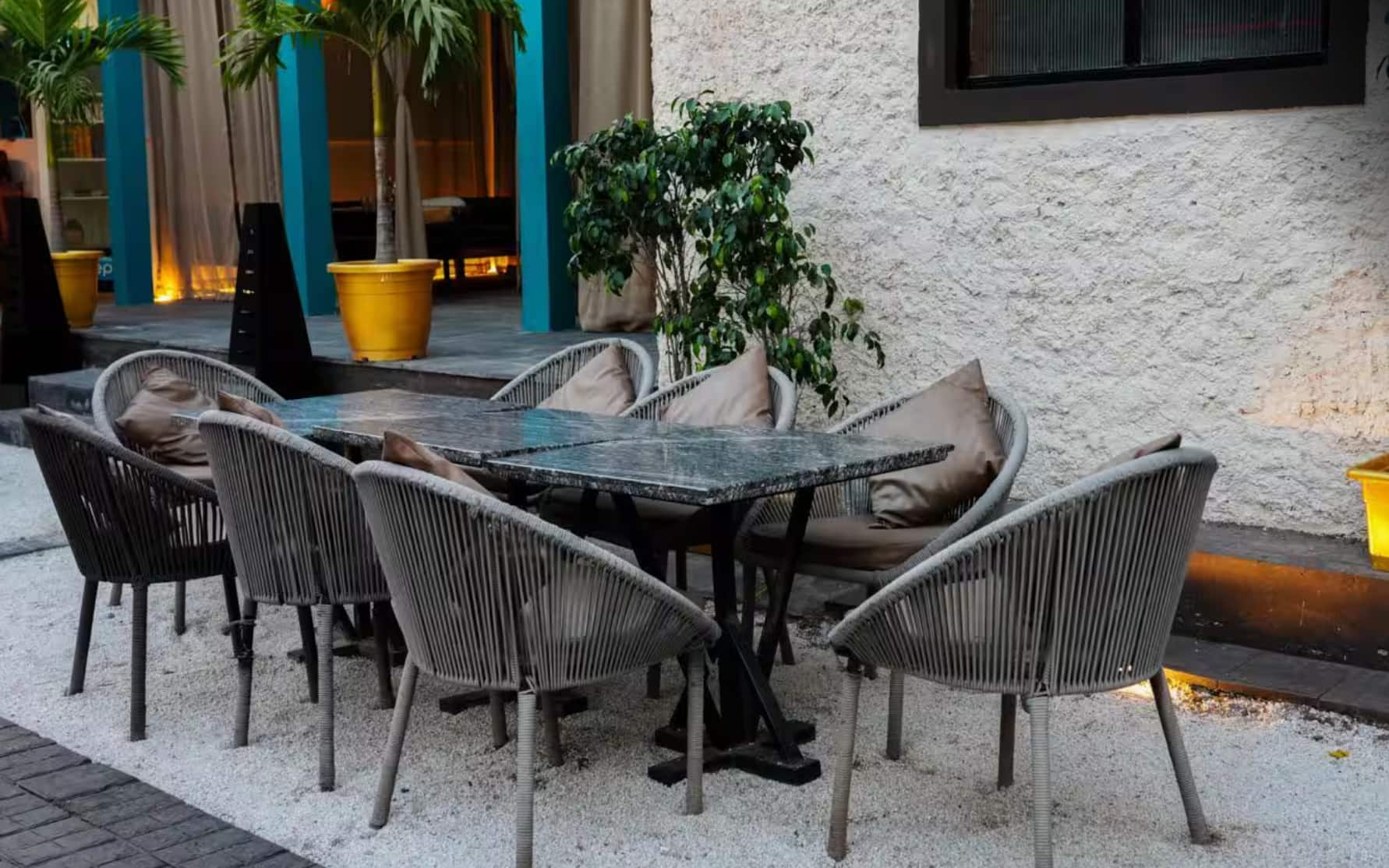Restaurant image