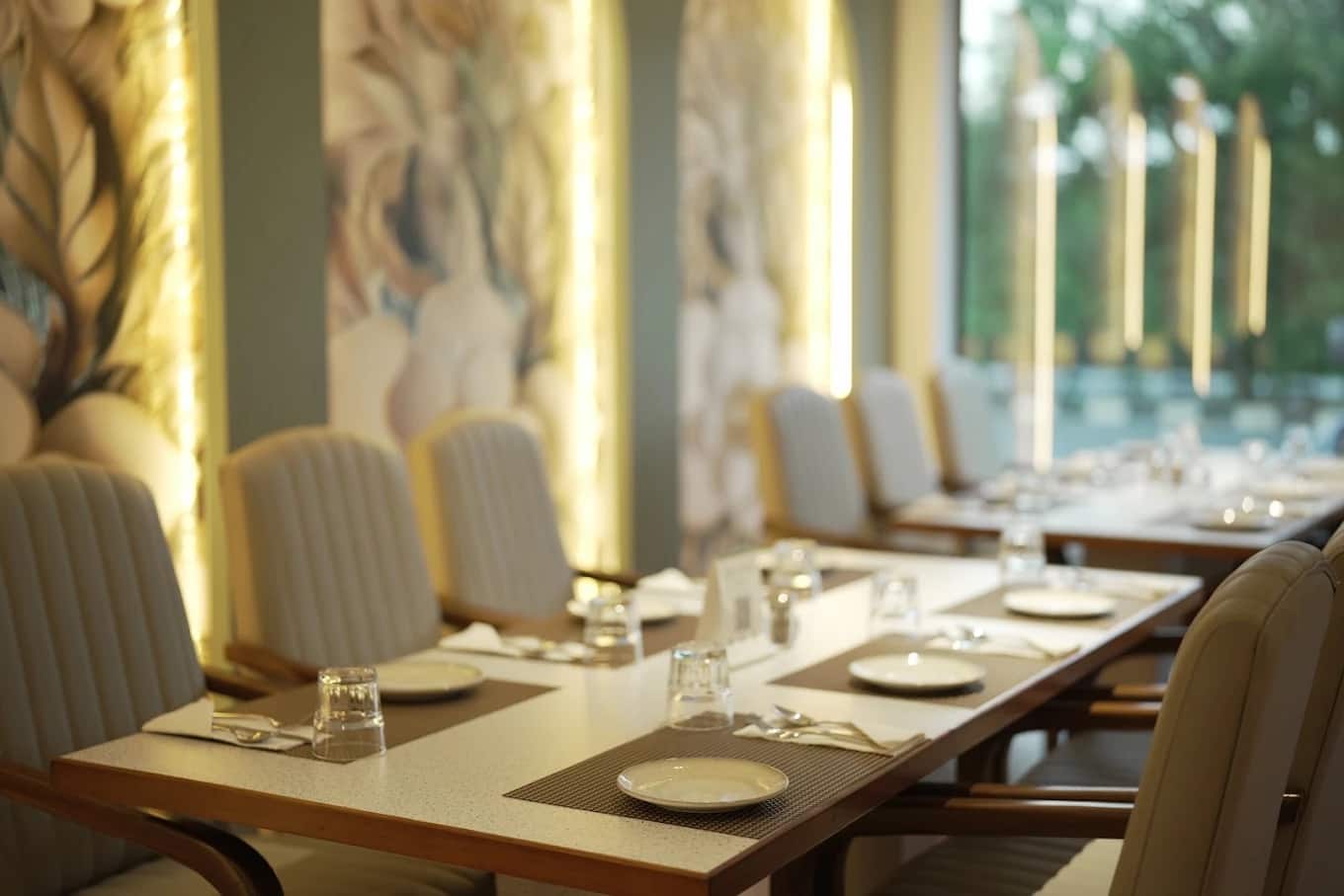 Savor Signature Kitchen & Bar image
