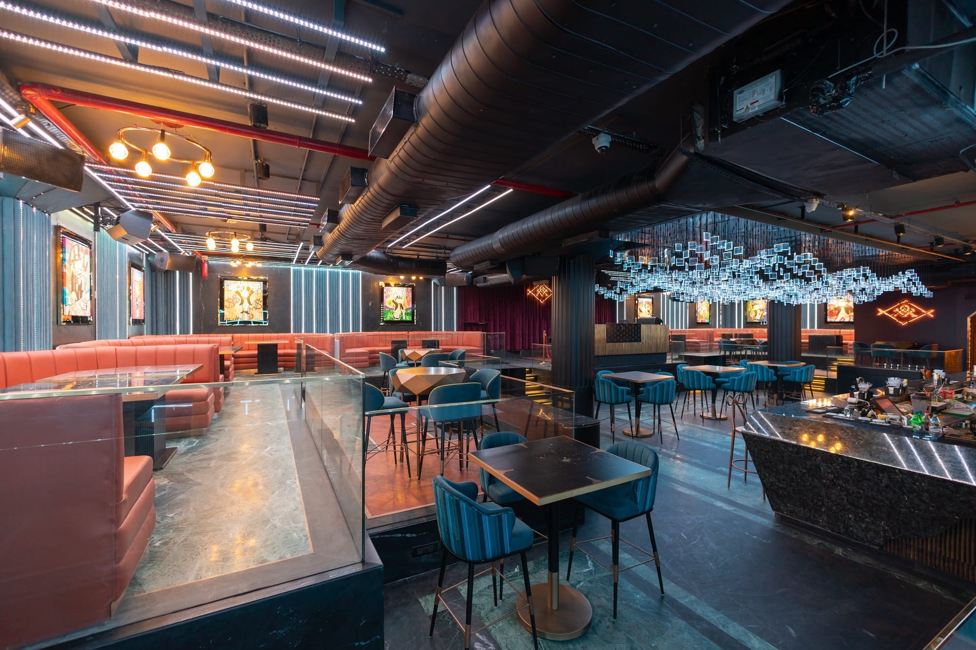 party bars, nightlife, fun bars for groups, night spots, late night bars, night clubs, dance clubs, party clubs near me, nightlife near me - M Bar Kitchen & Cocktails - img3