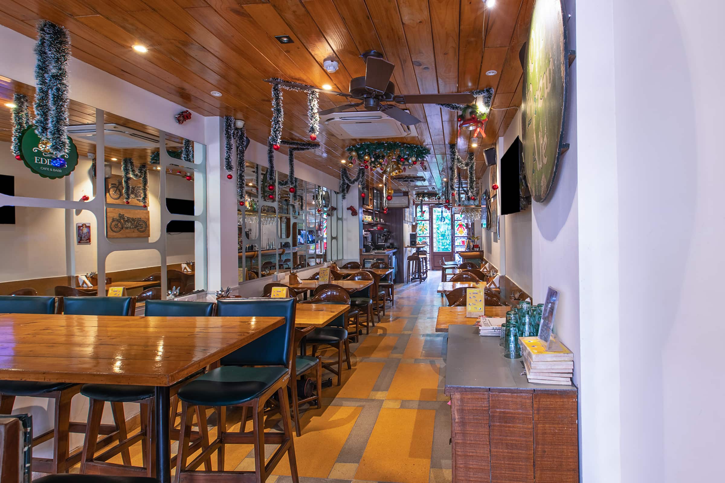 Restaurant image