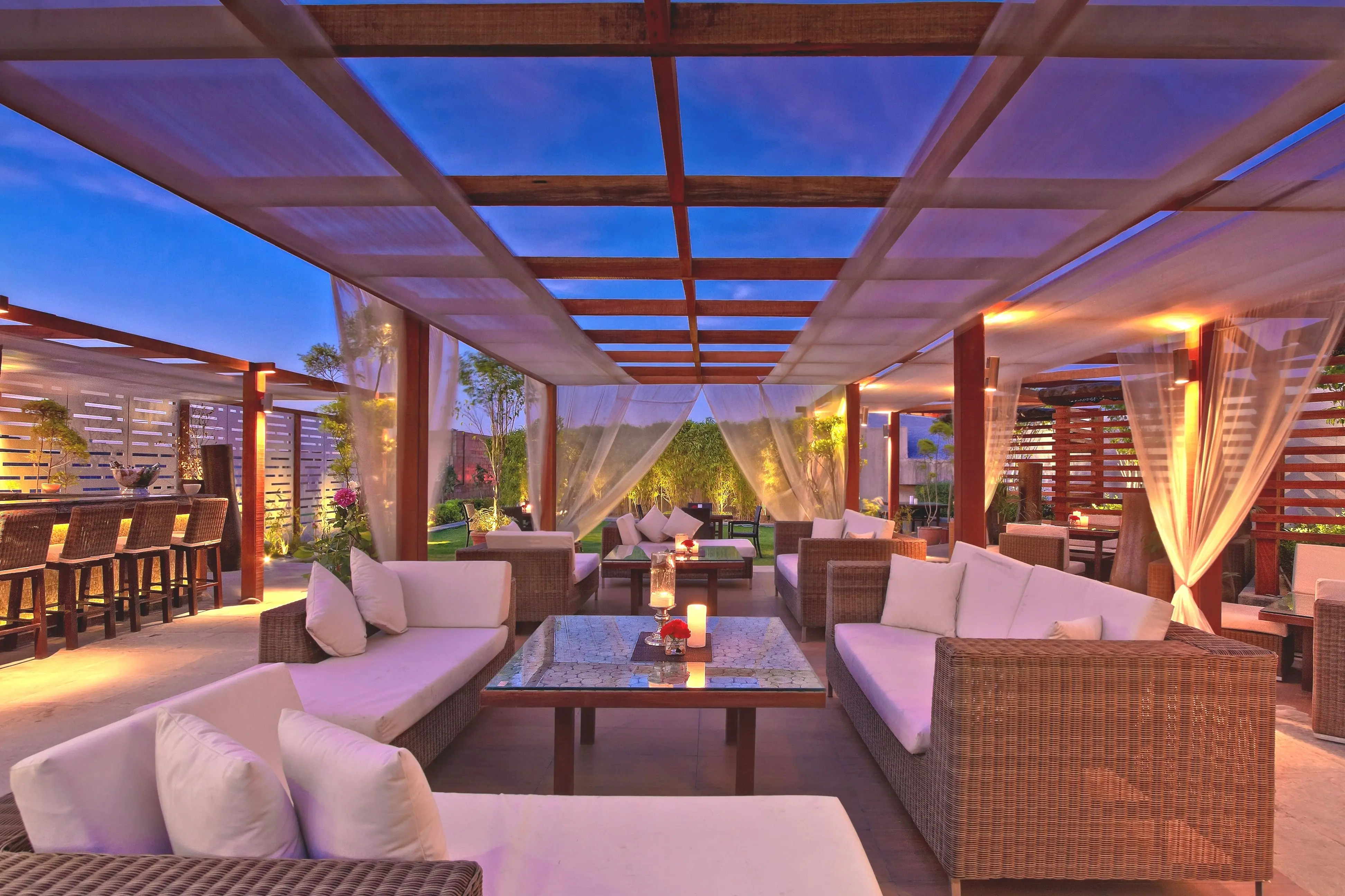 Top Rooftop Restaurants in Vasant Kunj