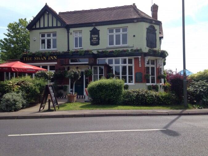 The Swan Inn Photos, Pictures of The Swan Inn, Esher, London Zomato UK