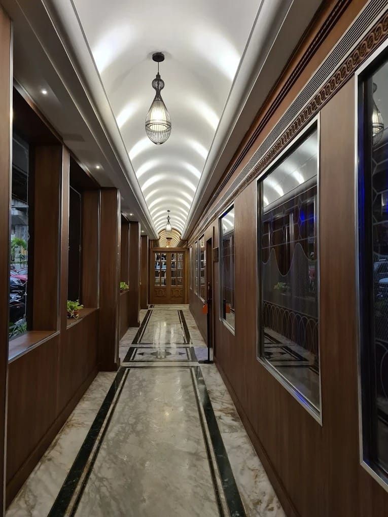 Restaurant image