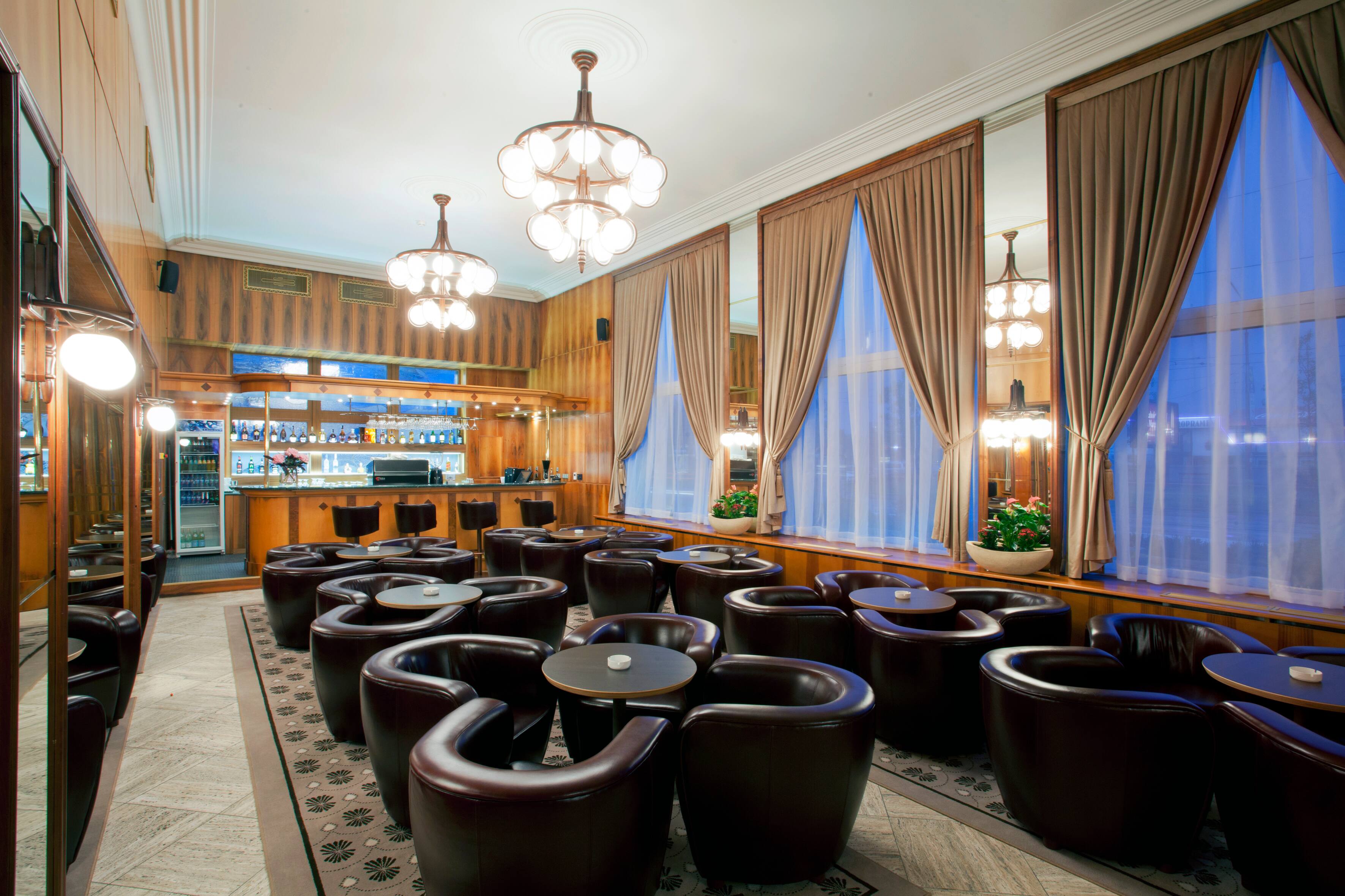 Thajské fajčenie Bar