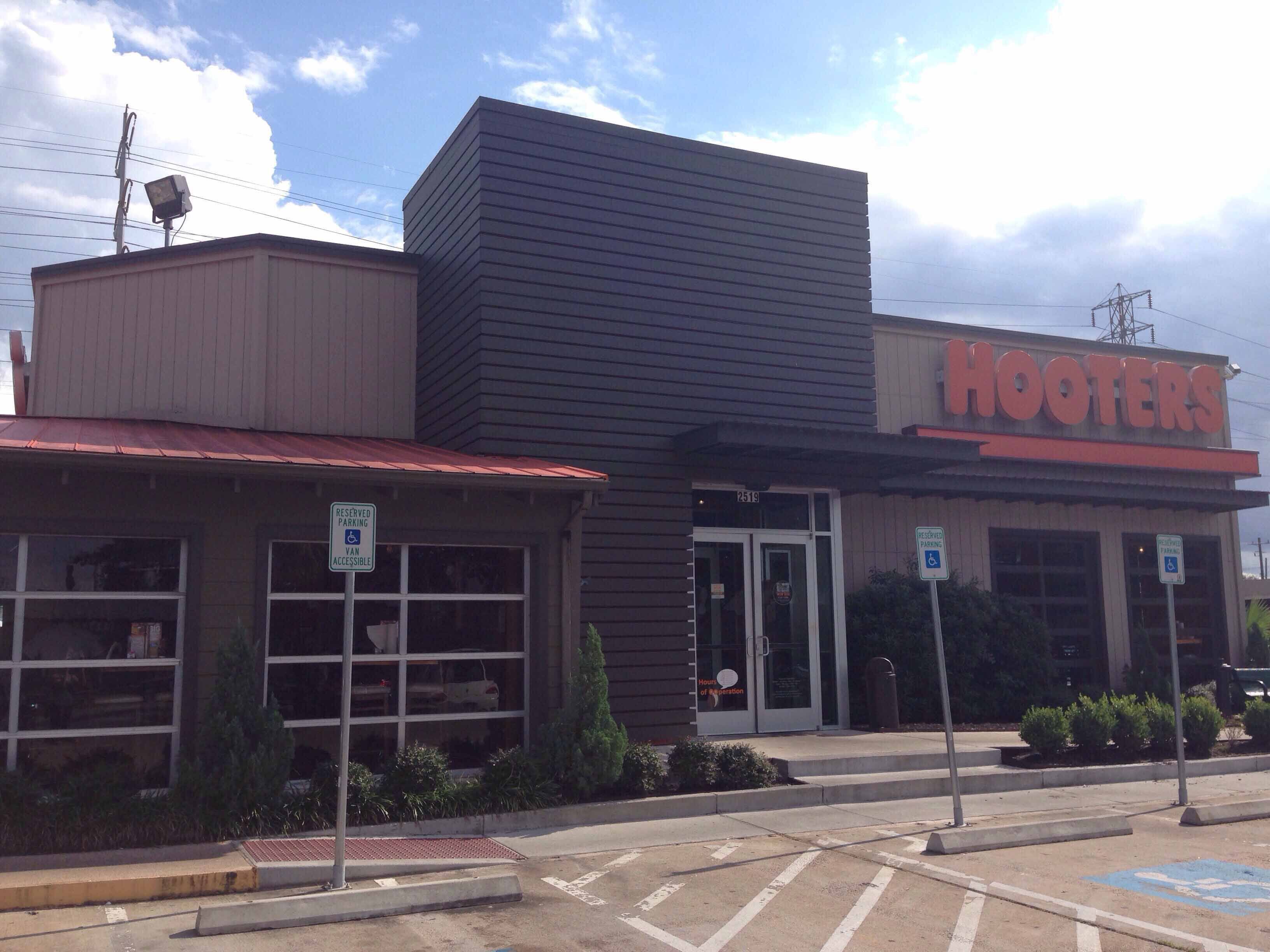 Hooters, West University Place, Houston Zomato
