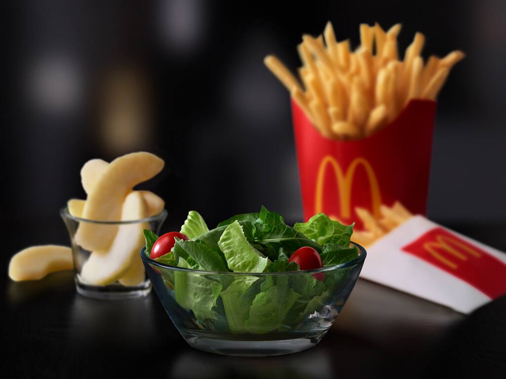 Mcdonald s. Мудборд макдональдс. Макдональдс еда. Фаст фуд макдональдс. Быстрое питания макдональдс.