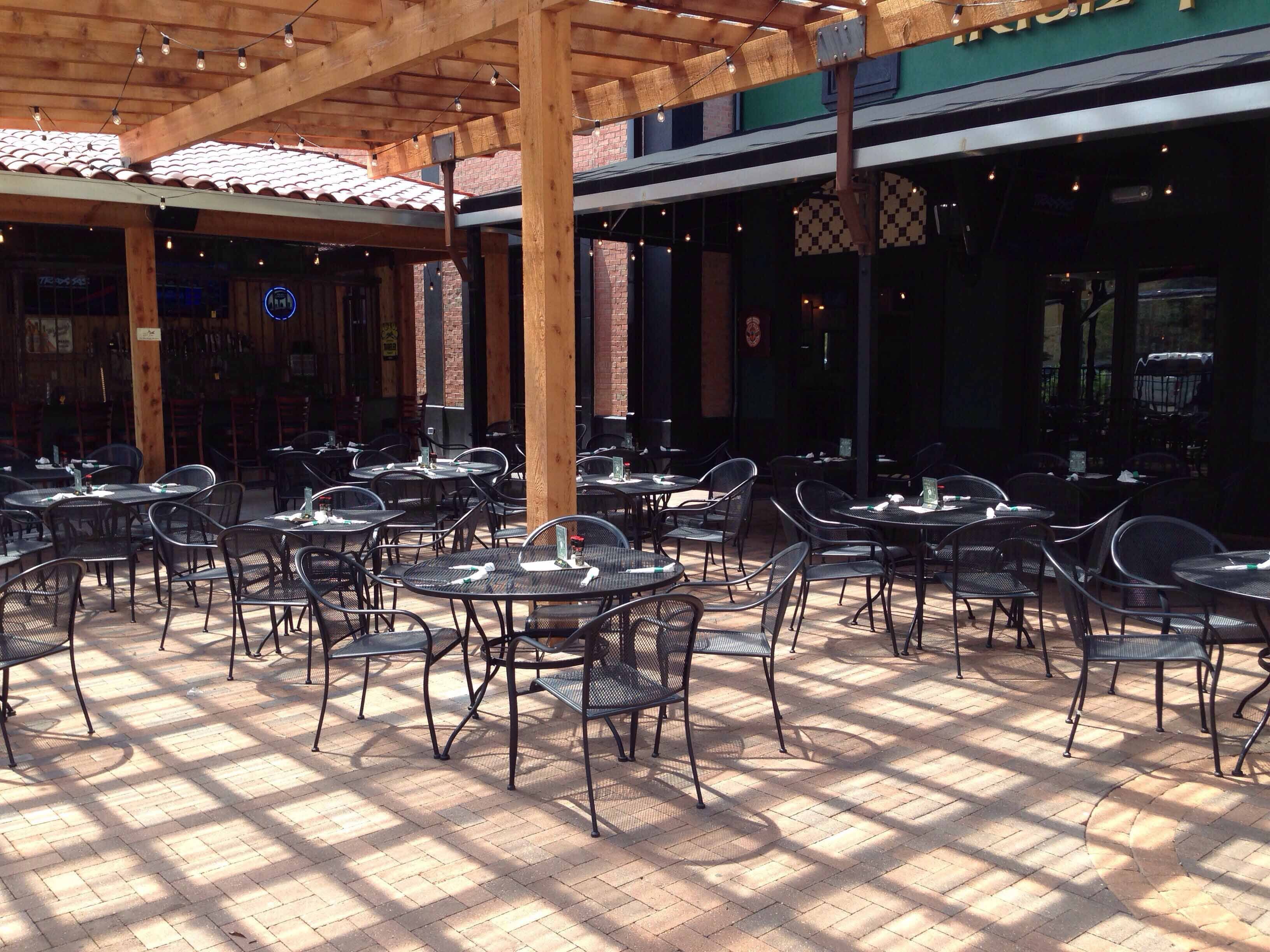 Mo's Irish Pub, Champions/FM 1960, Houston Zomato