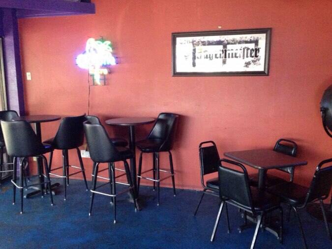 Pekers Bar, Oak Lawn, Dallas Urbanspoon/Zomato