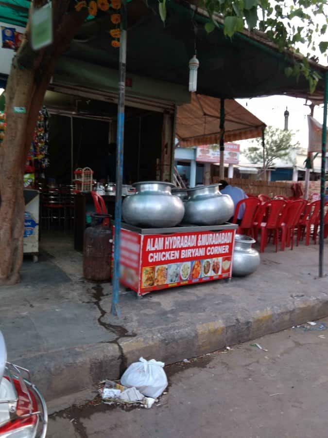 Alam Hydrabadi & Muradabadi Chicken Biryani Corner