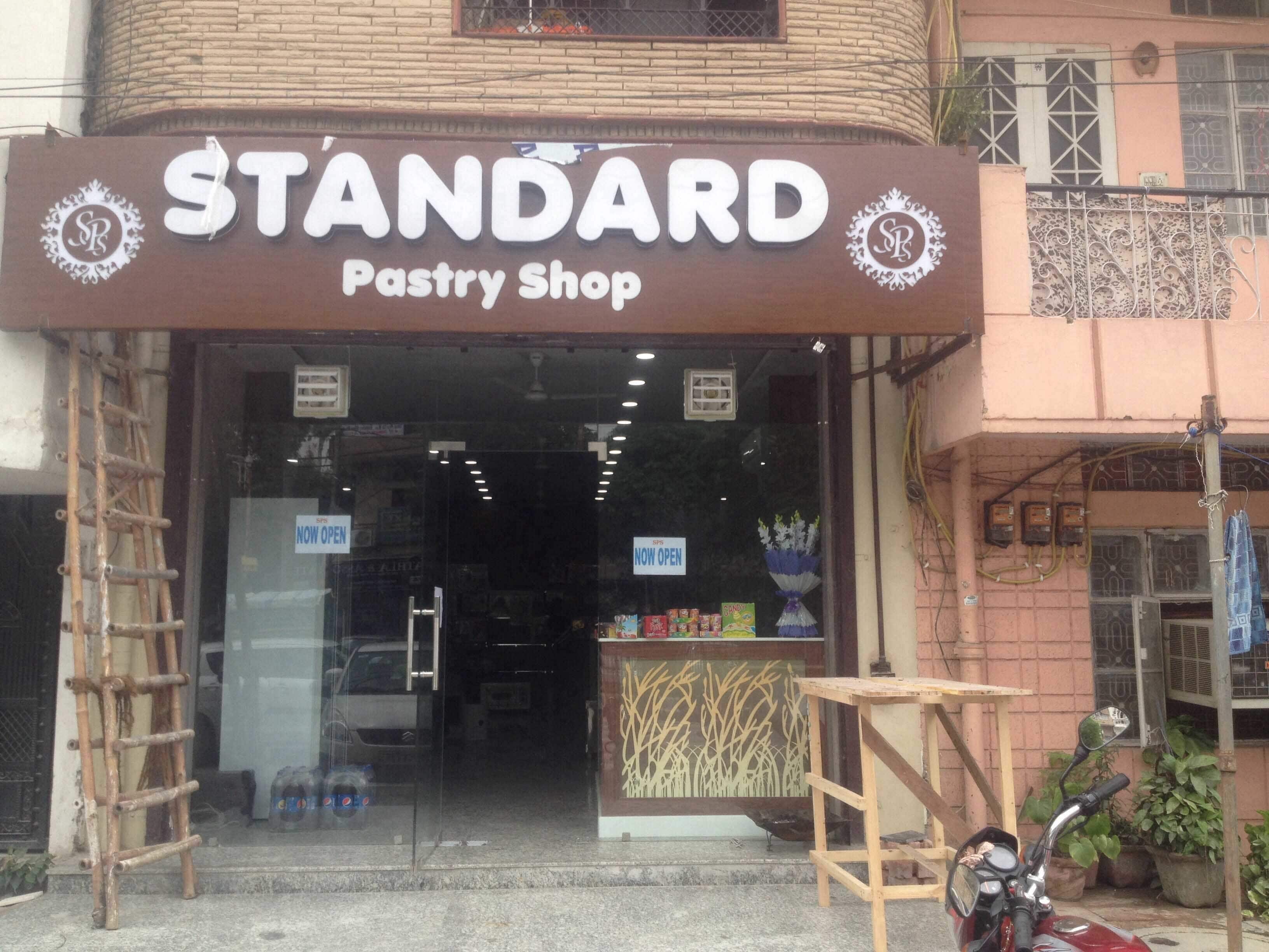 shoes shop in subhash nagar