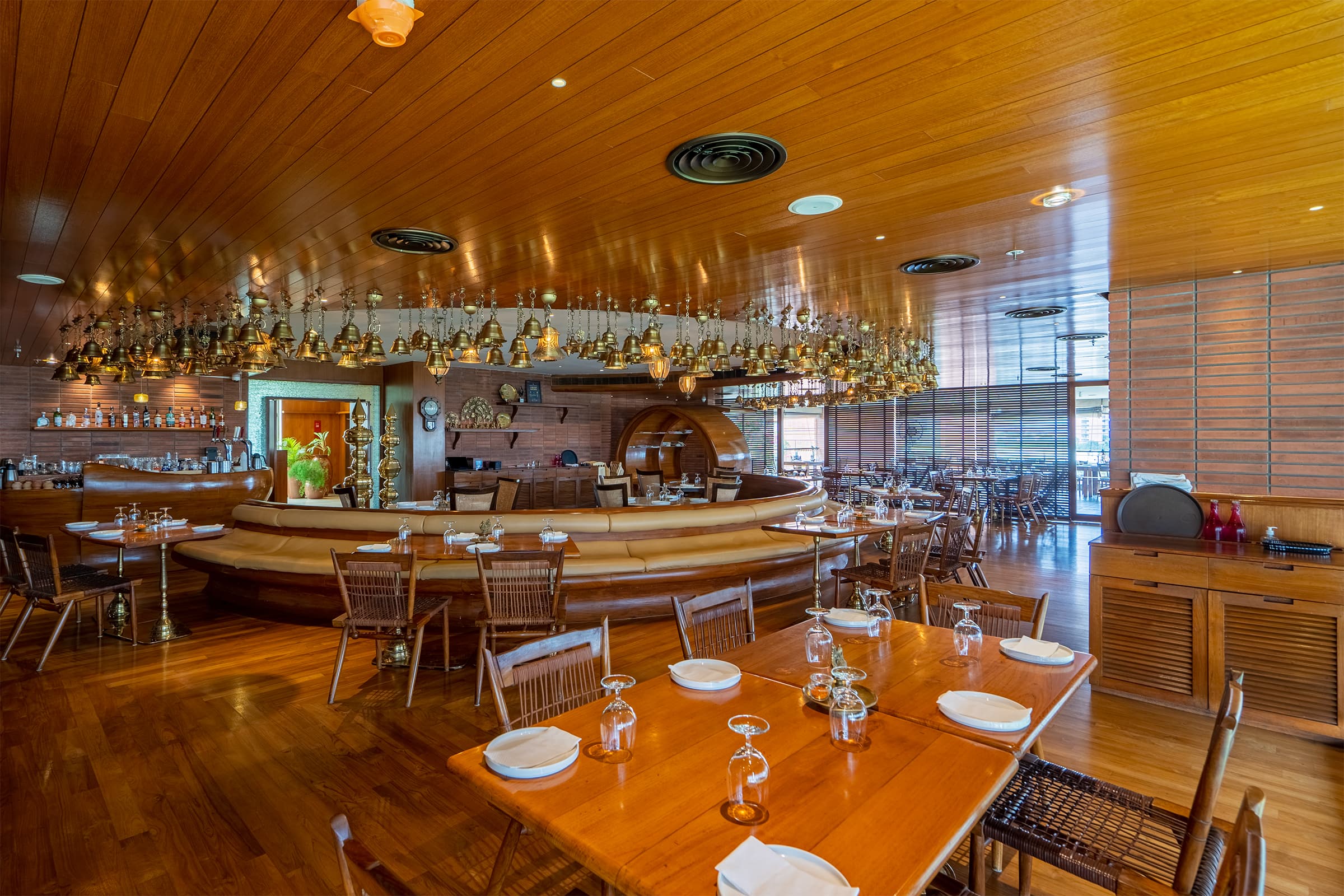 lunch restaurants, lunch spots, lunch dining, business lunch, casual lunch, fine dining lunch, buffet lunch, weekday lunch, lunch cafes, corporate lunch - Oota Bangalore - img1
