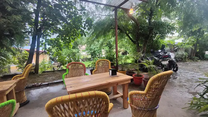 Ira's Kitchen & Tea Room