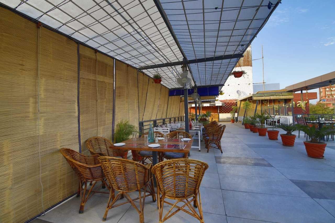 Restaurant image