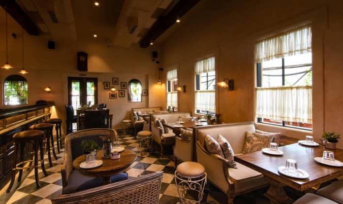 Best 10 Cafes in Juhu, Mumbai