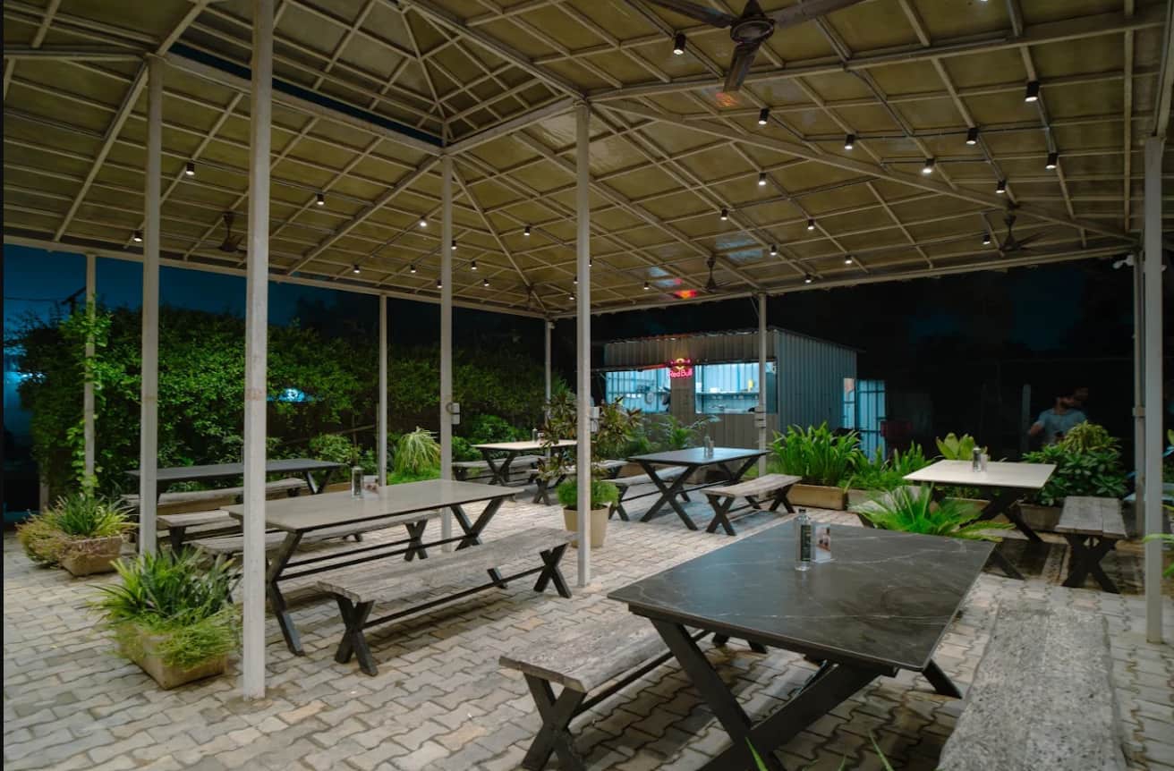 coffee places near me, cafe nearby, coffee house near me, cafes with wifi, coffee places - Swat Coffee - img2