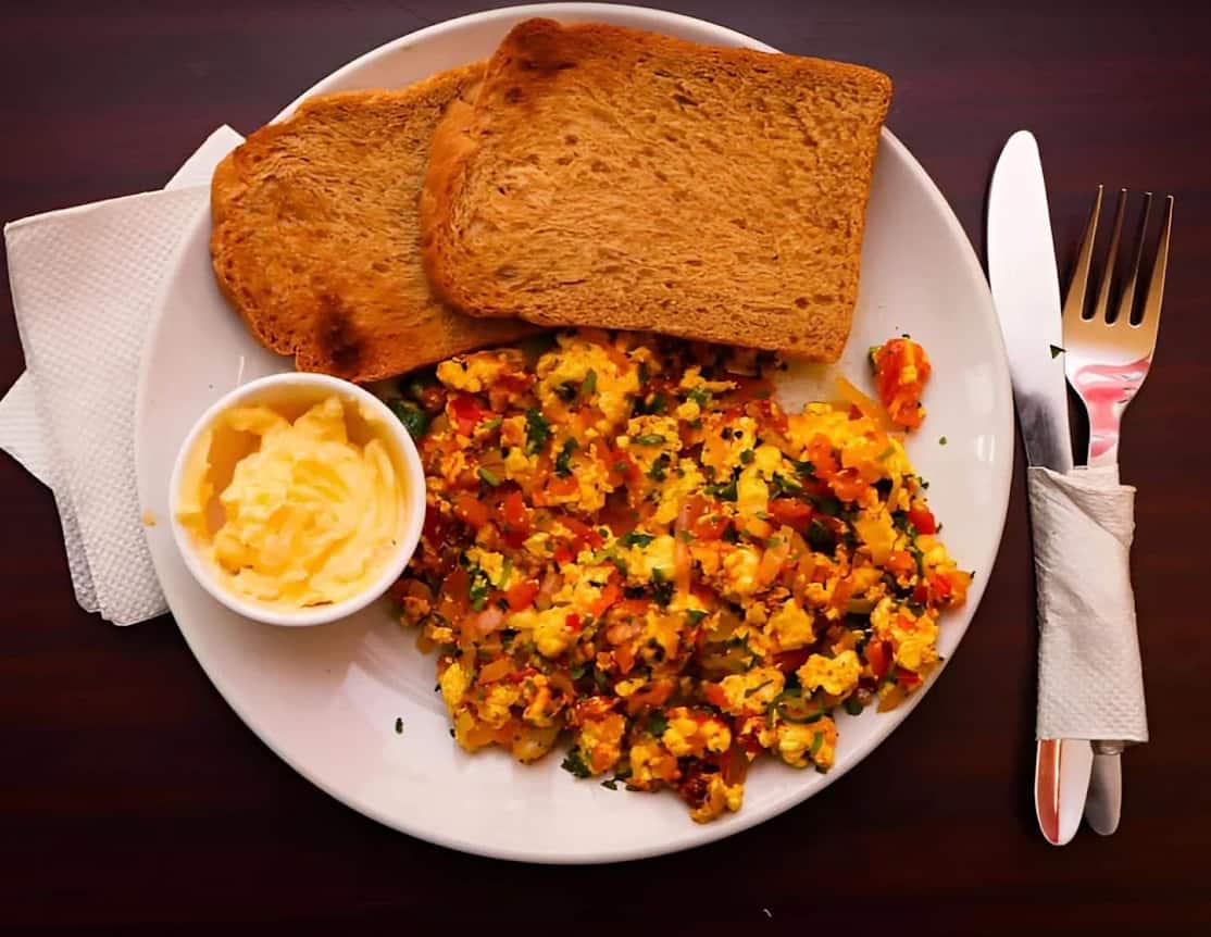 breakfast restaurants, breakfast cafes, breakfast places, breakfast near me, breakfast spots, south indian breakfast, dosa, idli, breakfast open now - The Hole In The Wall Cafe - img2
