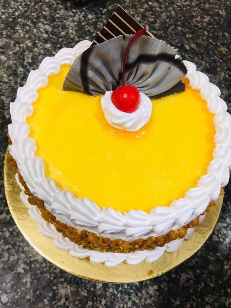 A NAUGHTY cake, I. Gold and... - The Cake Studio, Bengaluru | Facebook
