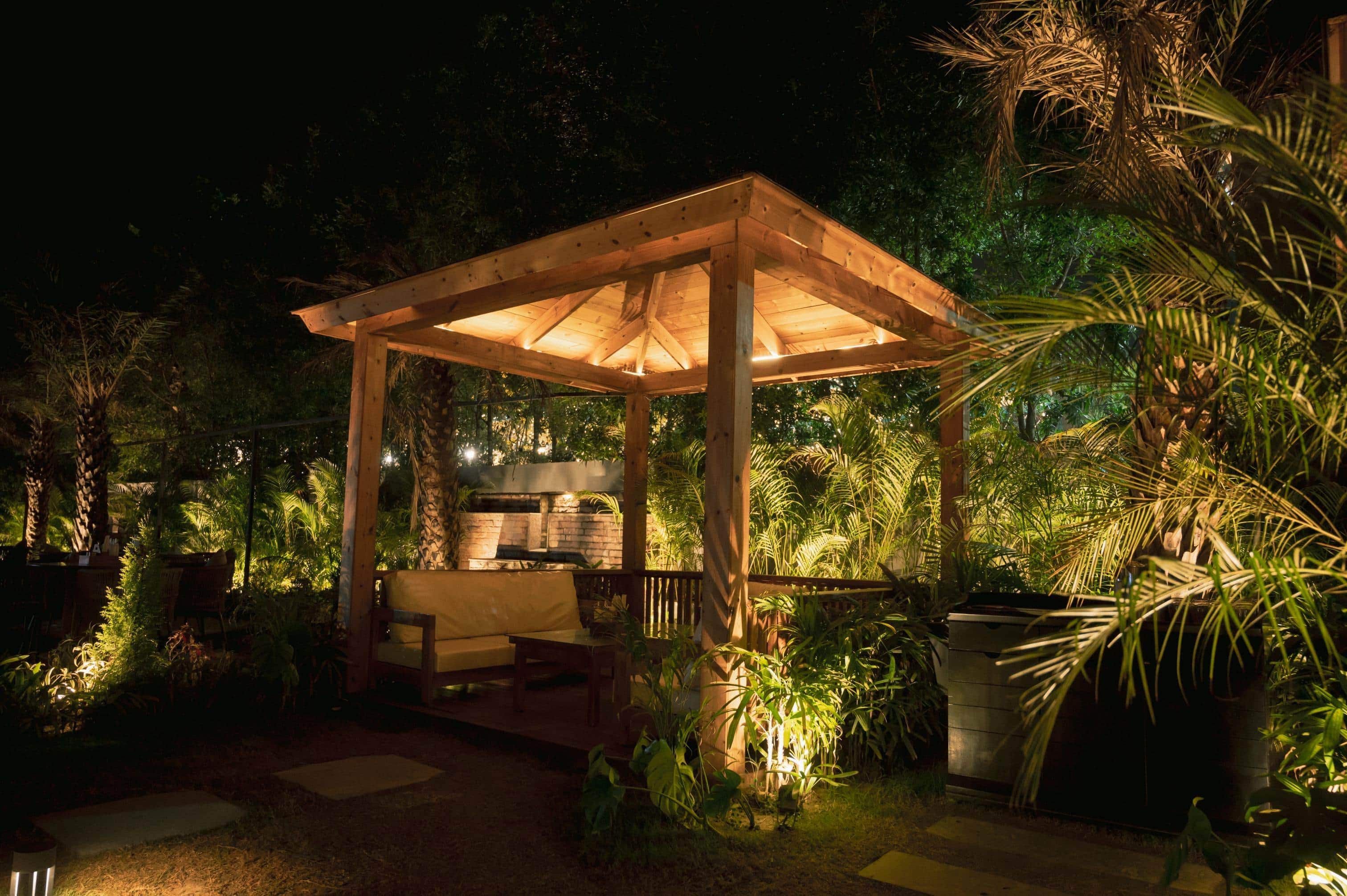 party places, party restaurants, nightlife, pubs, nightclubs, party bars, lounges, live music bars, rooftop bars - Vint Club - img5